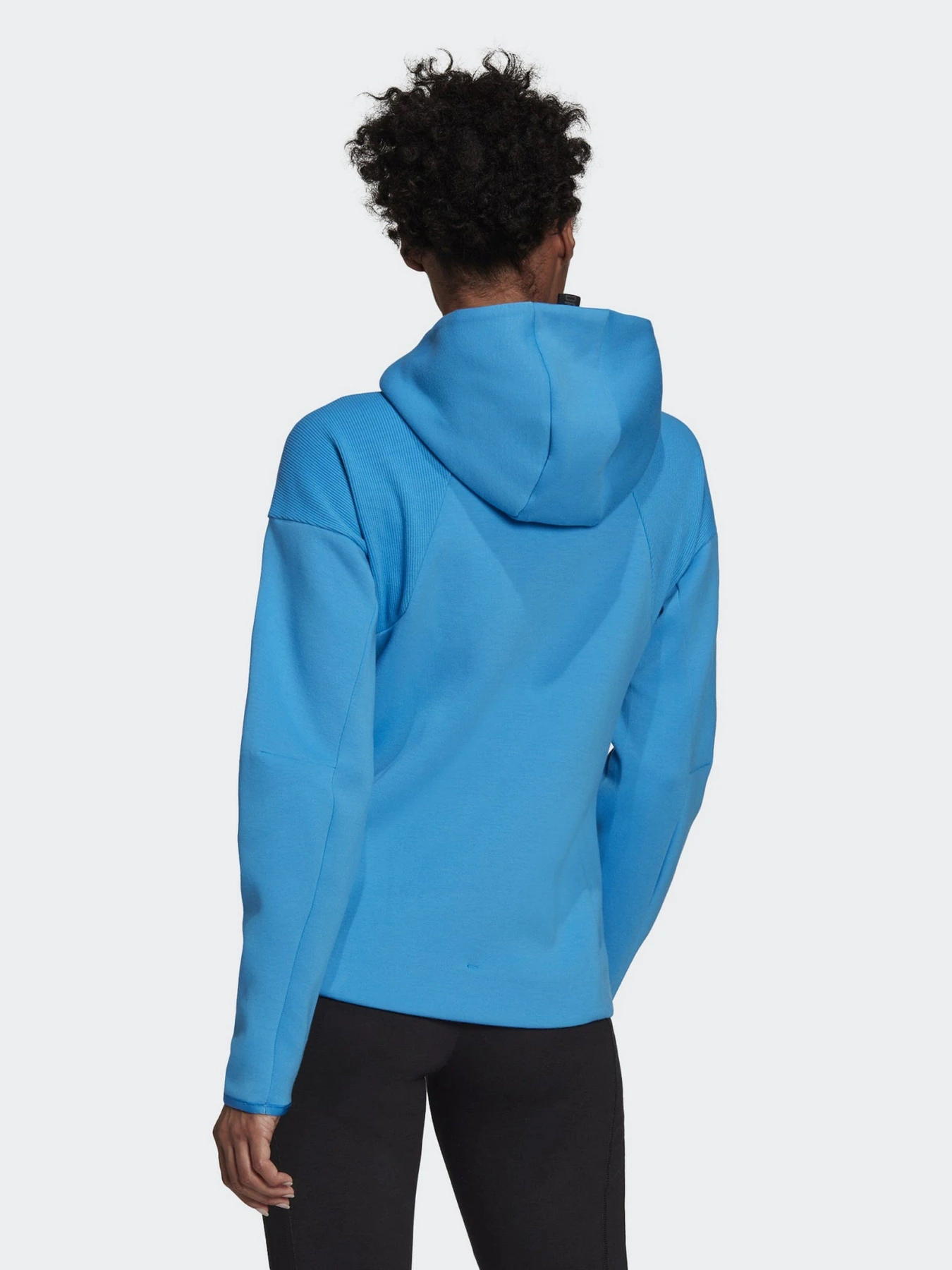 Худи и свитшоты Adidas Sportswear Mission Victory Kapuzen модель HE3081 Худи и свитшоты Adidas Sportswear Mission Victory Kapuzen модель HE3081 Фото