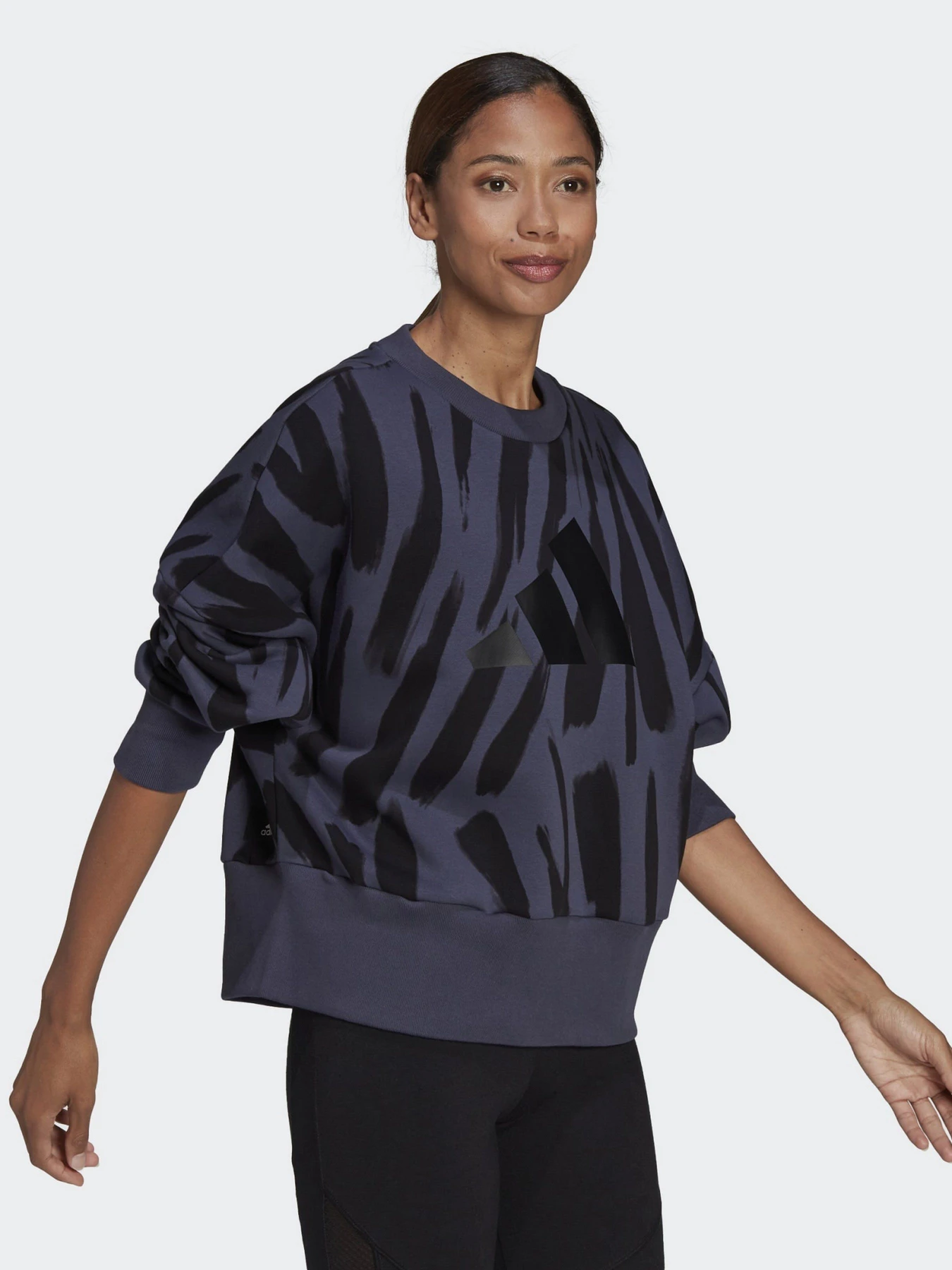 Худі та світшоти Adidas Sportswear Future Icons Feel Fierce Graphic модель HF4073 Худі та світшоти Adidas Sportswear Future Icons Feel Fierce Graphic модель HF4073 Фото