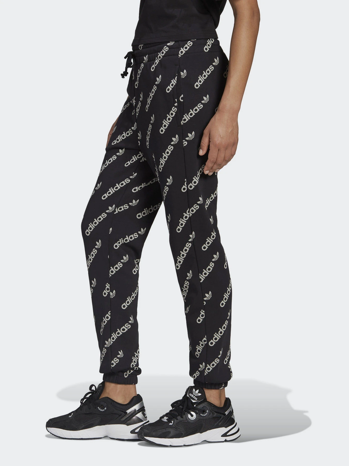 Брюки Adidas Monogram модель HM4887 Брюки Adidas Monogram модель HM4887 Фото