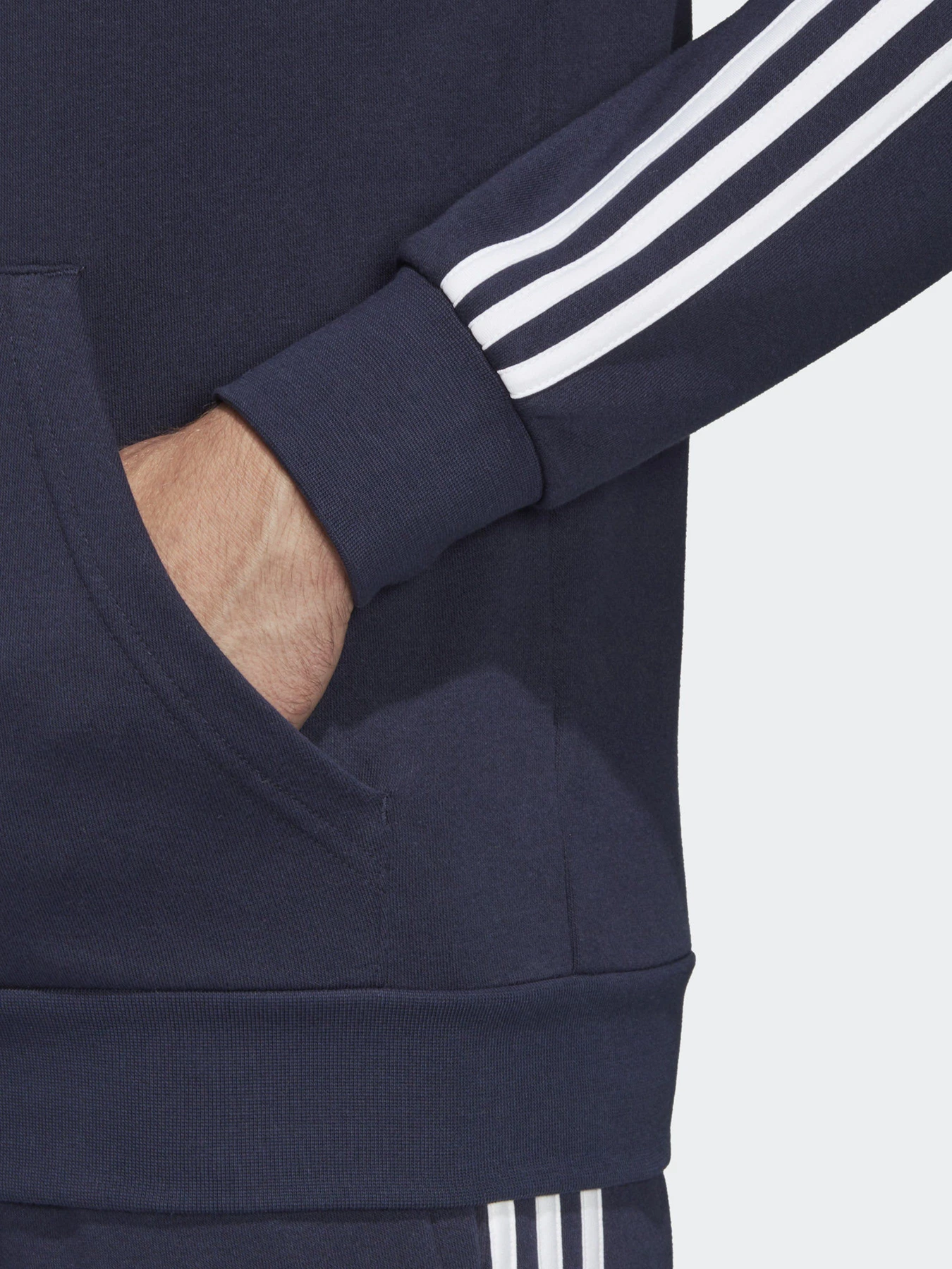 Худи и свитшоты Adidas ESSENTIALS 3-STRIPES TRACK модель DU0471 Худи и свитшоты Adidas ESSENTIALS 3-STRIPES TRACK модель DU0471 Фото