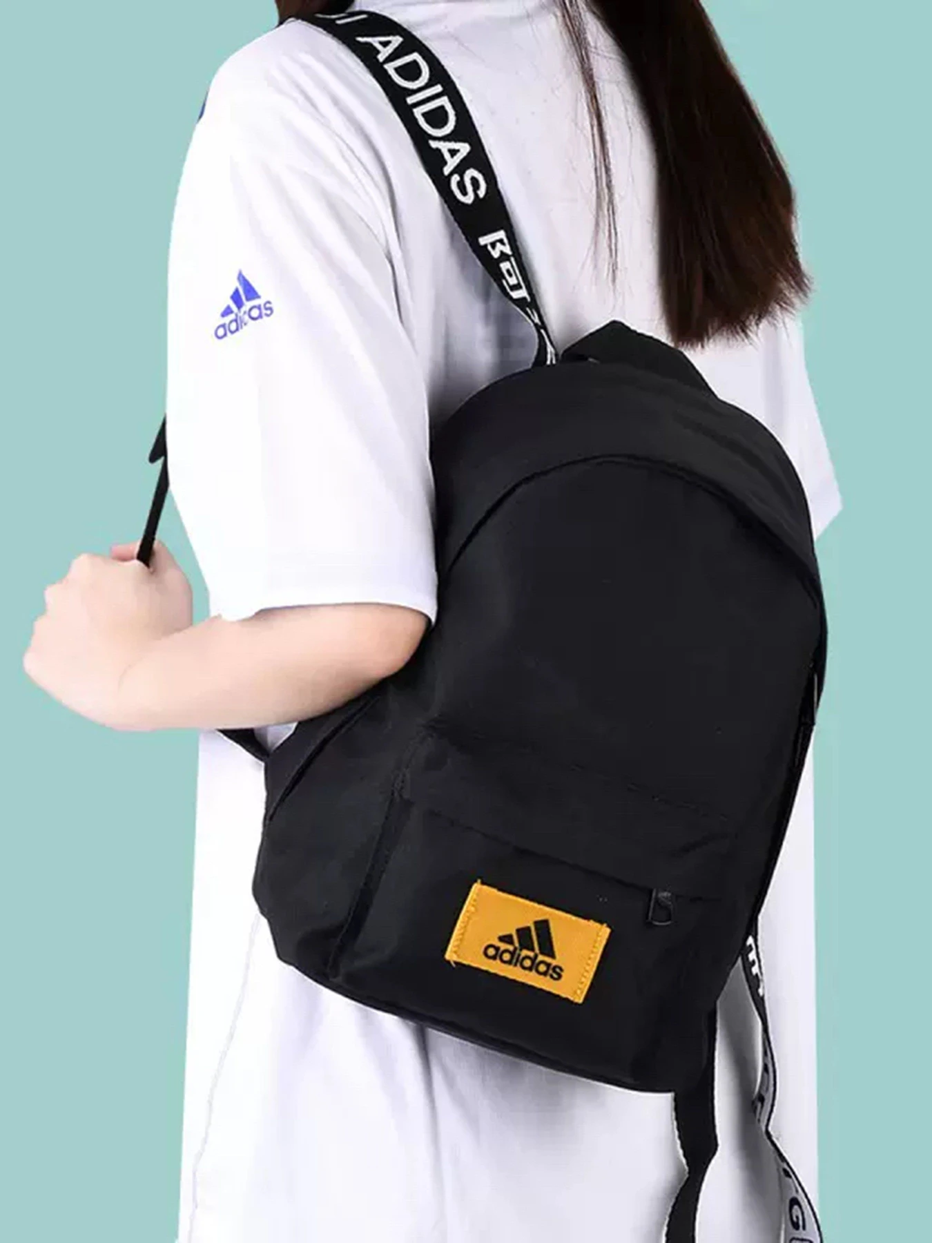 Рюкзаки Adidas Classic модель FT9233 Рюкзаки Adidas Classic модель FT9233 Фото