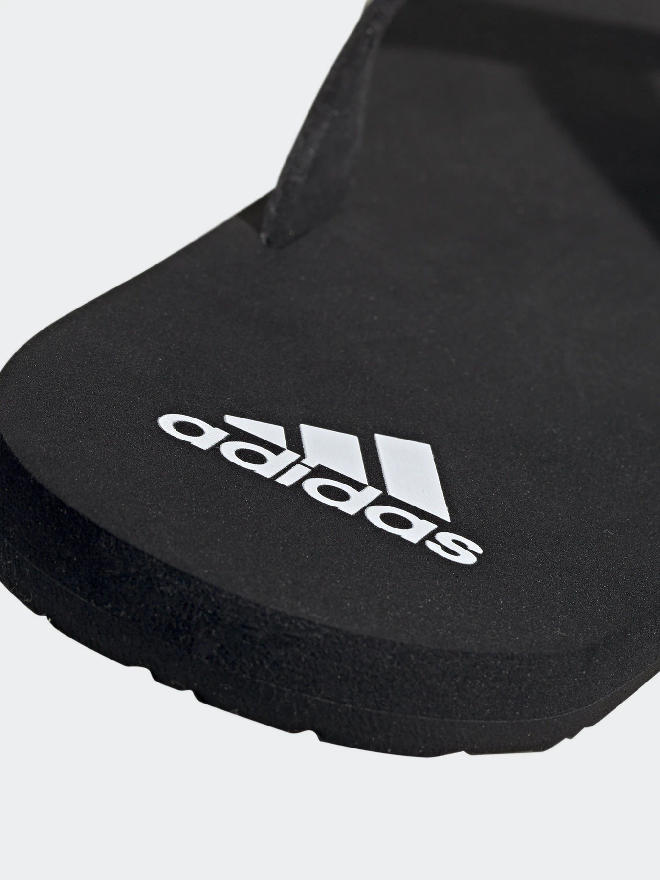Шльопанці Adidas EEZAY Sportswear модель F35029 Шльопанці Adidas EEZAY Sportswear модель F35029 Фото
