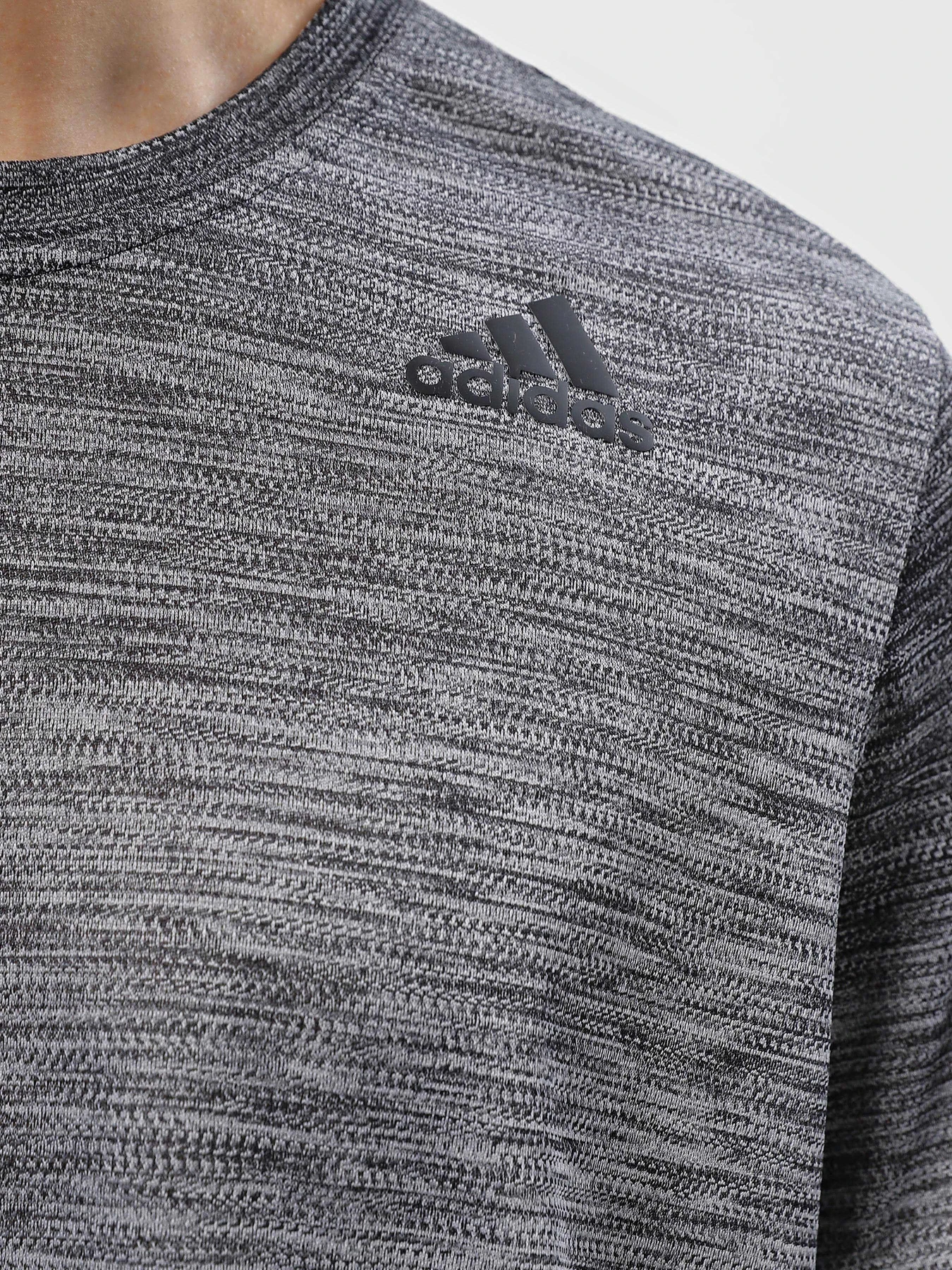 Футболки і поло Adidas Gradient Tech модель FL4394 Футболки і поло Adidas Gradient Tech модель FL4394 Фото