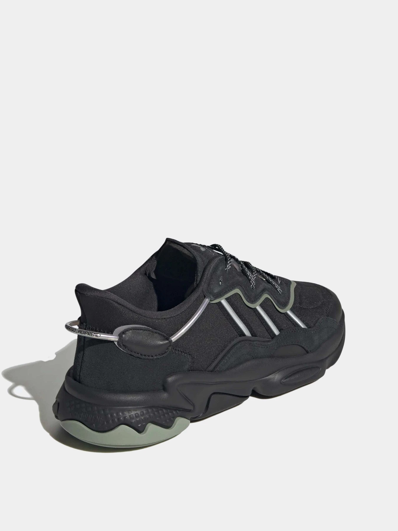 Кроссовки Adidas Ozweego модель HP6336 Кроссовки Adidas Ozweego модель HP6336 Фото