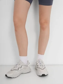 Кросівки Adidas Ozweego модель HP6337 Фото