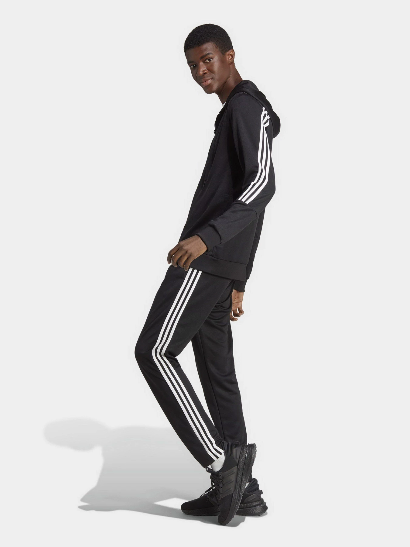 Костюмы Adidas 3-Stripes Sportswear модель IC6767 Фото