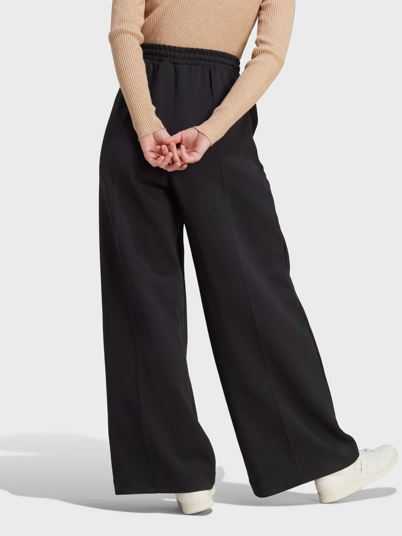 Брюки Adidas Premium Essentials Wide-leg Pintuck модель II8024 Брюки Adidas Premium Essentials Wide-leg Pintuck модель II8024 Фото
