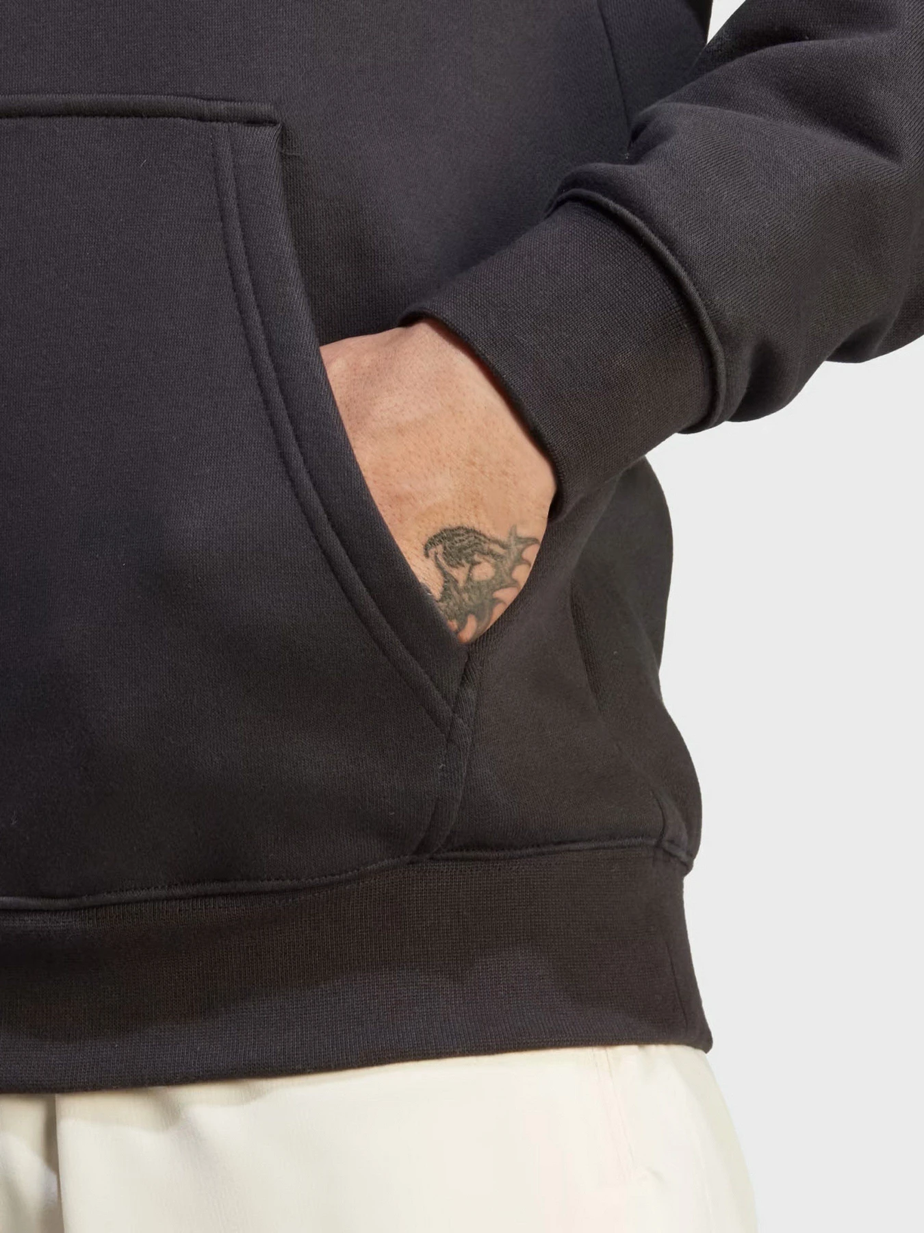 Худи и свитшоты Adidas Trefoil Essentials Originals модель IM4522 Худи и свитшоты Adidas Trefoil Essentials Originals модель IM4522 Фото