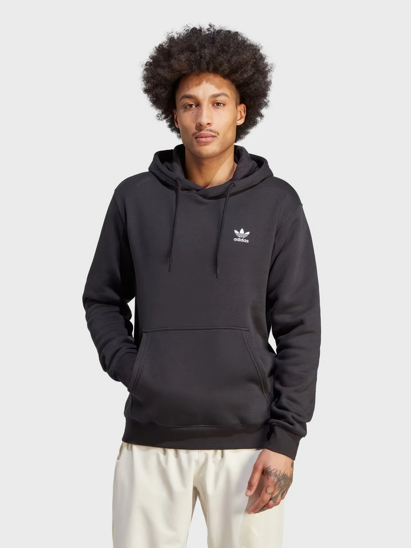 Худи и свитшоты Adidas Trefoil Essentials Originals модель IM4522 Худи и свитшоты Adidas Trefoil Essentials Originals модель IM4522 Фото