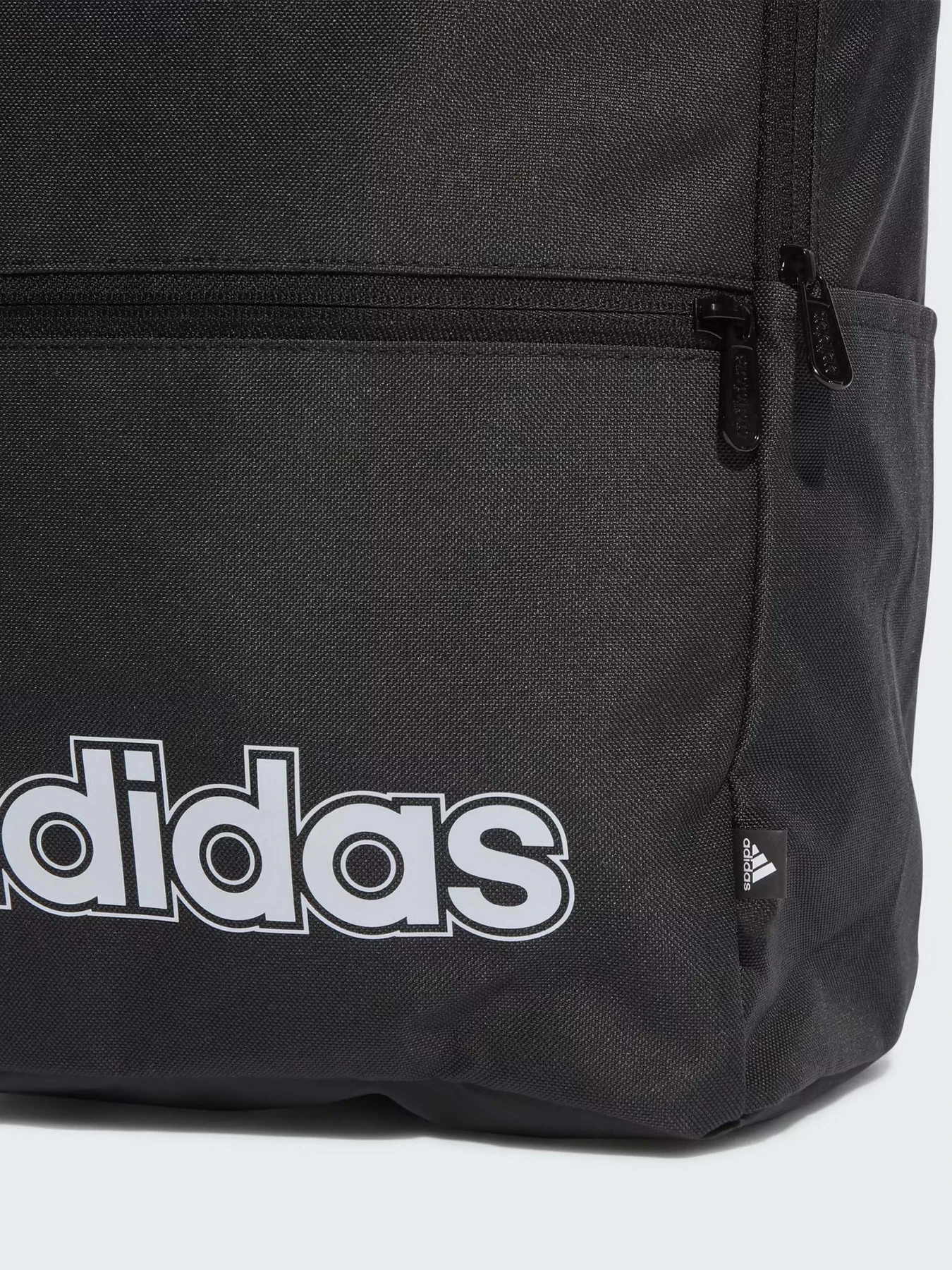 Рюкзаки Adidas CLASSIC FOUNDATION модель HT4768 Рюкзаки Adidas CLASSIC FOUNDATION модель HT4768 Фото