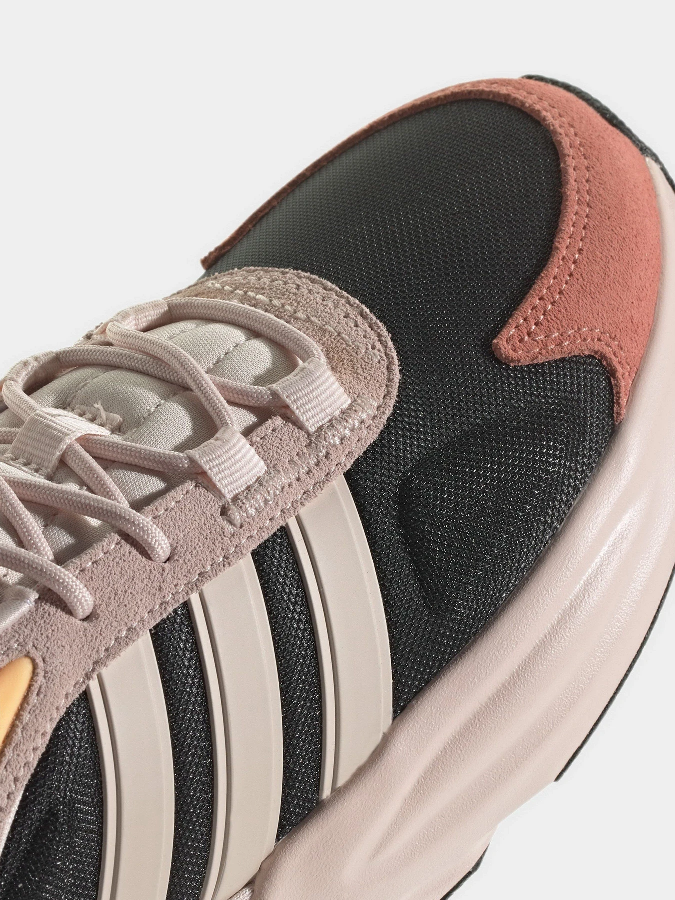 Кроссовки Adidas Ozelle Cloudfoam модель IG9797 Фото