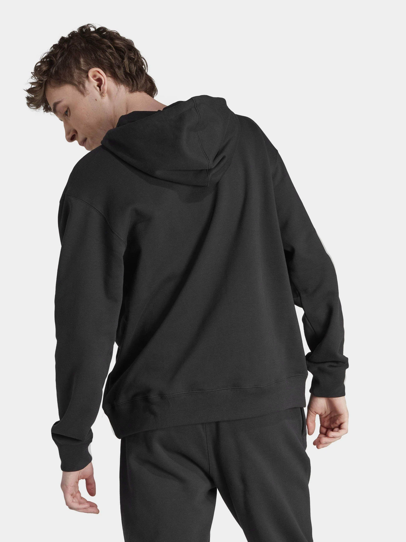 Худи и свитшоты Adidas AAC Originals модель HZ0700 Худи и свитшоты Adidas AAC Originals модель HZ0700 Фото