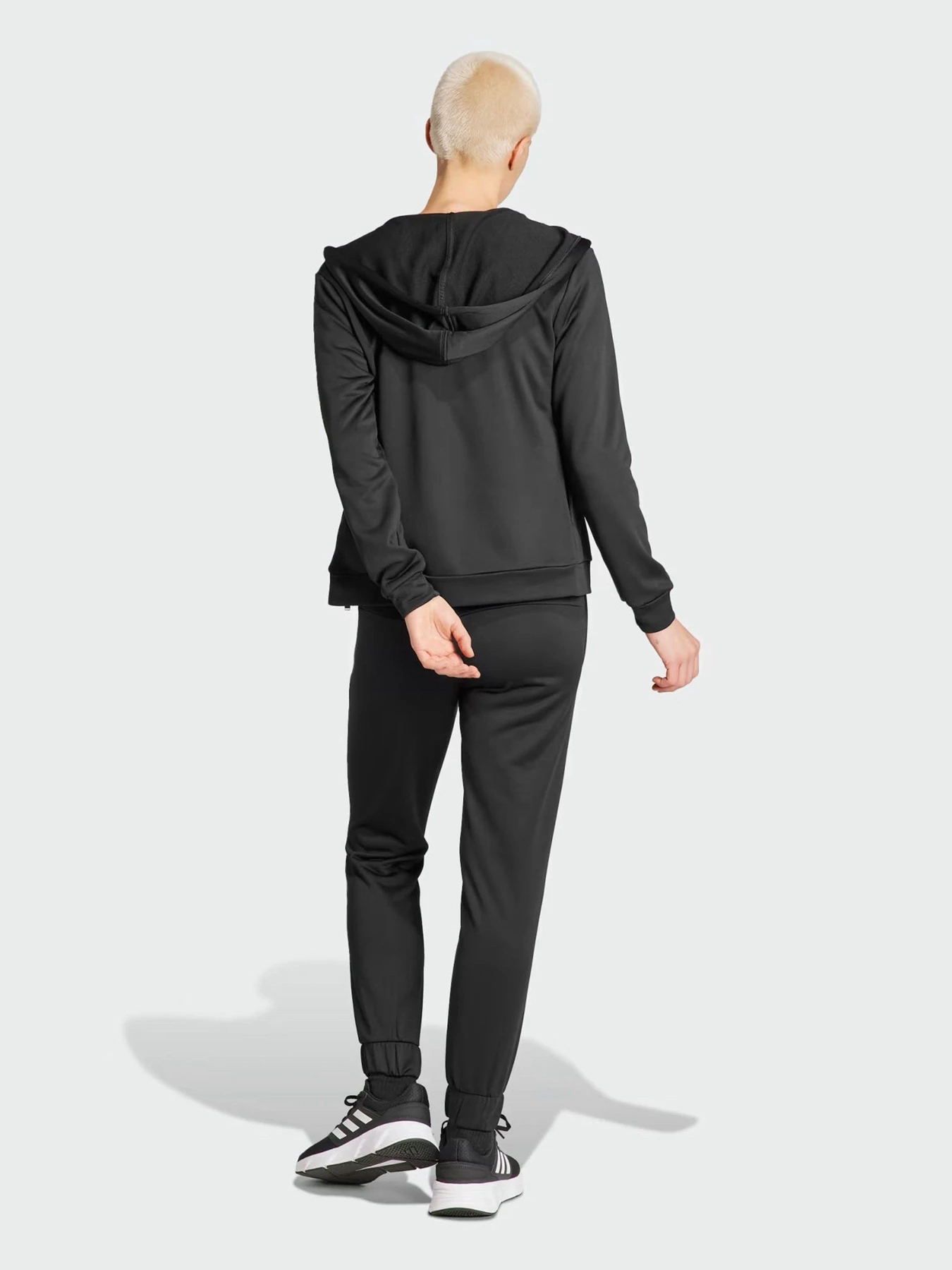 Костюмы Adidas Linear модель HZ2258 Костюмы Adidas Linear модель HZ2258 Фото