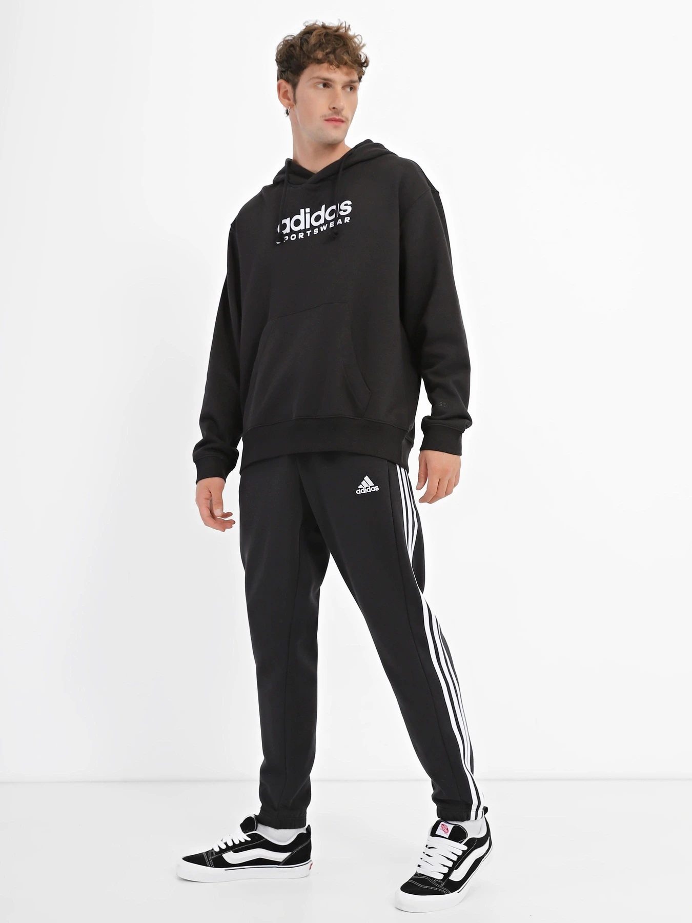 Брюки Adidas ESSENTIALS FLEECE 3-STRIPES TA модель IB4038 Фото