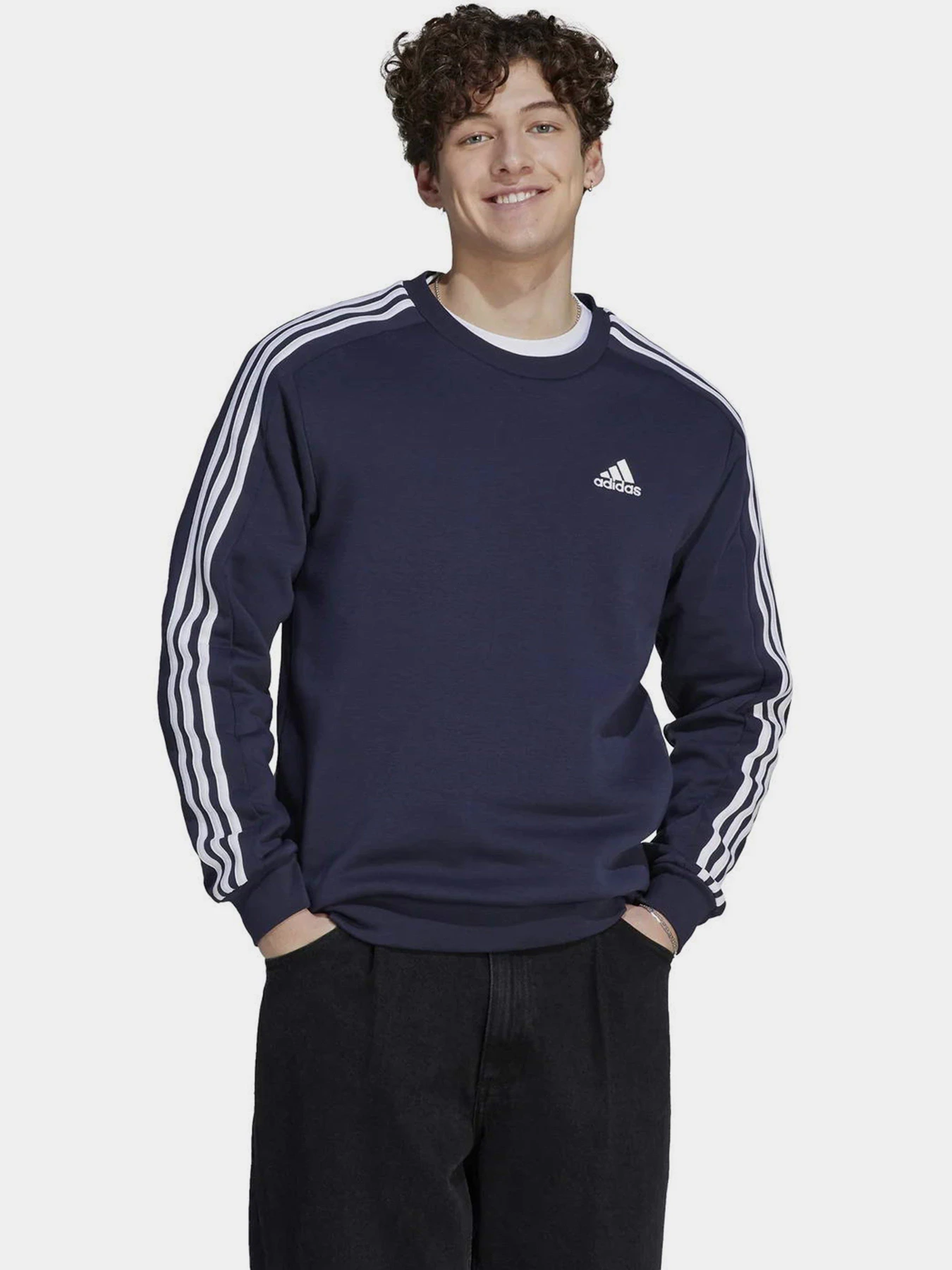 Худі та світшоти Adidas Essentials Fleece 3-Stripes модель IJ6469 Худі та світшоти Adidas Essentials Fleece 3-Stripes модель IJ6469 Фото
