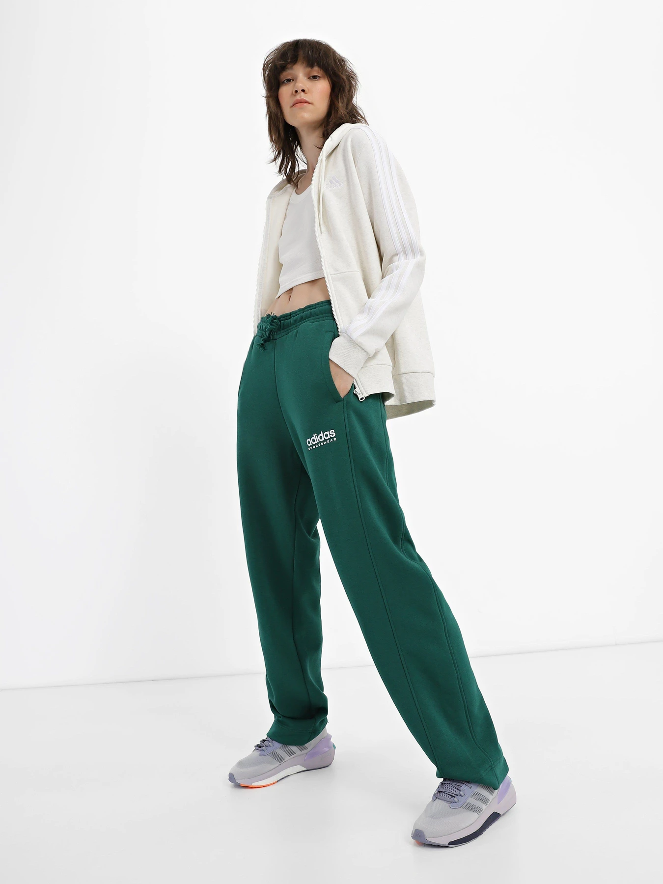 Брюки Adidas All SZN Fleece Graphic Sportswear модель IL3240 Брюки Adidas All SZN Fleece Graphic Sportswear модель IL3240 Фото