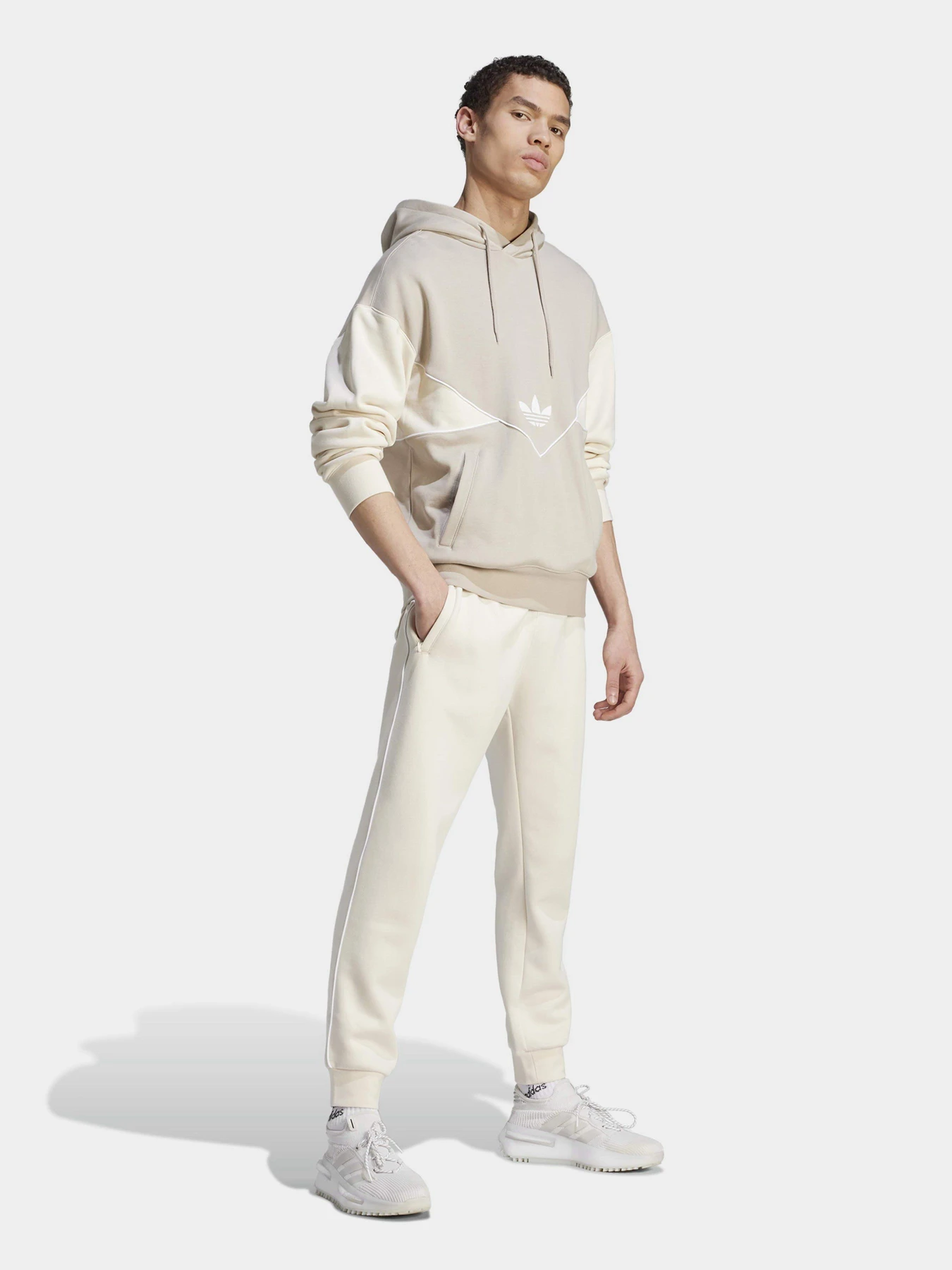 Худи и свитшоты Adidas Adicolor Seasonal Archive модель IM4412 Худи и свитшоты Adidas Adicolor Seasonal Archive модель IM4412 Фото