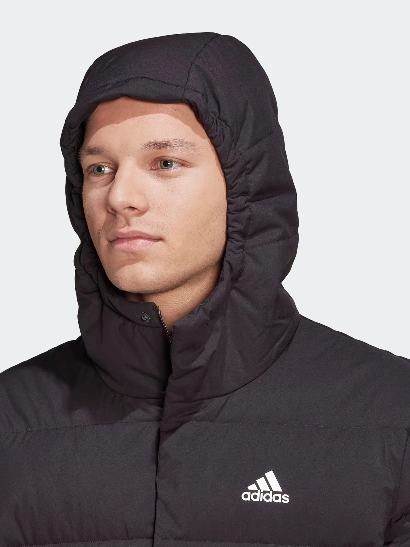 Куртки и дубленки Adidas Helionic Sportswear модель HG8751 Куртки и дубленки Adidas Helionic Sportswear модель HG8751 Фото