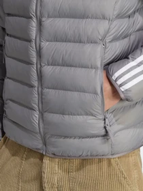 Куртки и дубленки Adidas Padded Hooded Puffer модель HZ0689 Фото
