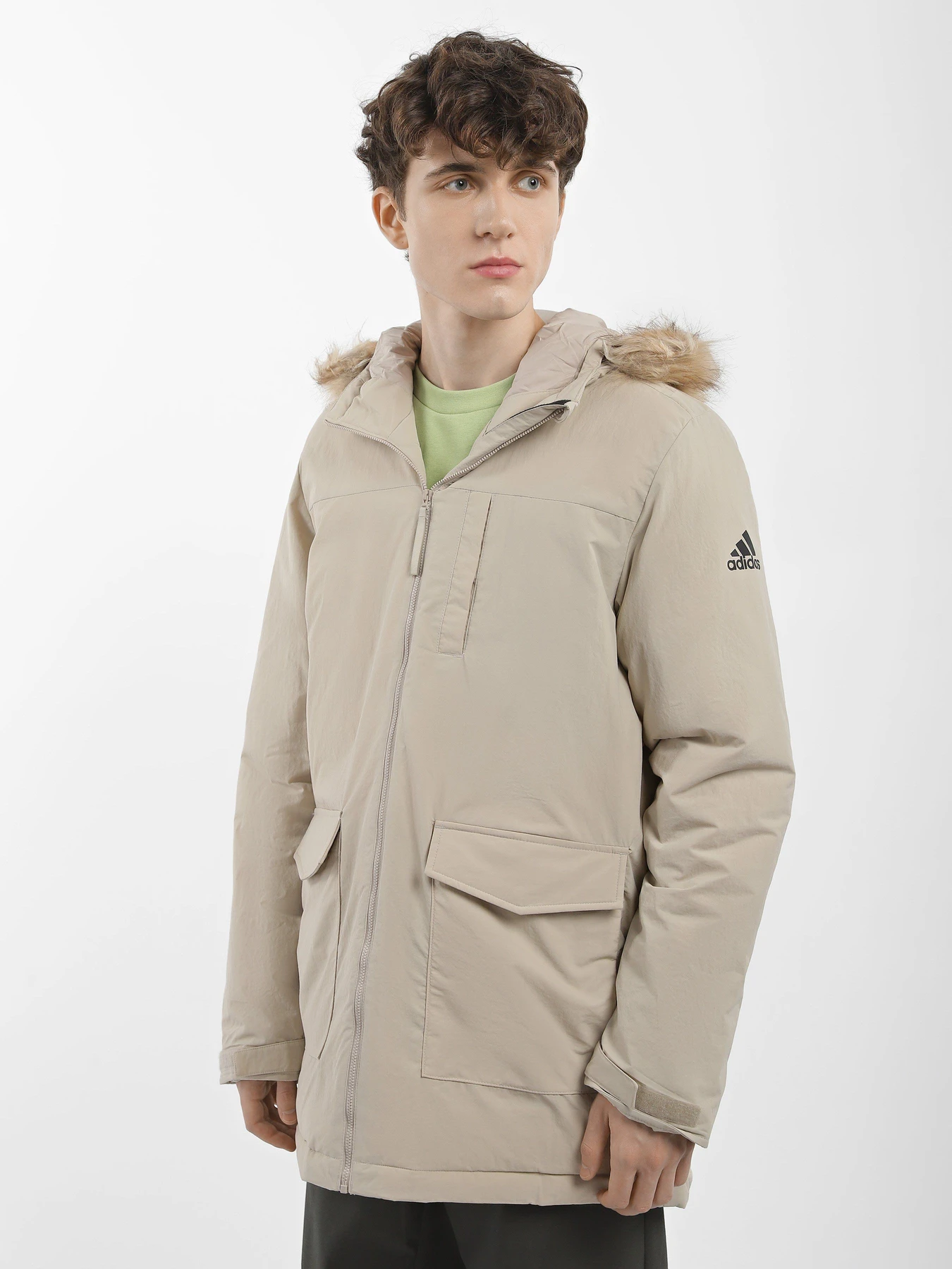 Куртки та дублянки Adidas Hooded Fur модель HZ8482 Куртки та дублянки Adidas Hooded Fur модель HZ8482 Фото