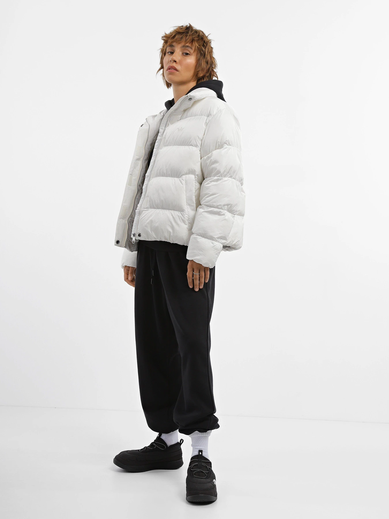 Куртки и дубленки Adidas Short Vegan Puffer модель IJ8236 Фото