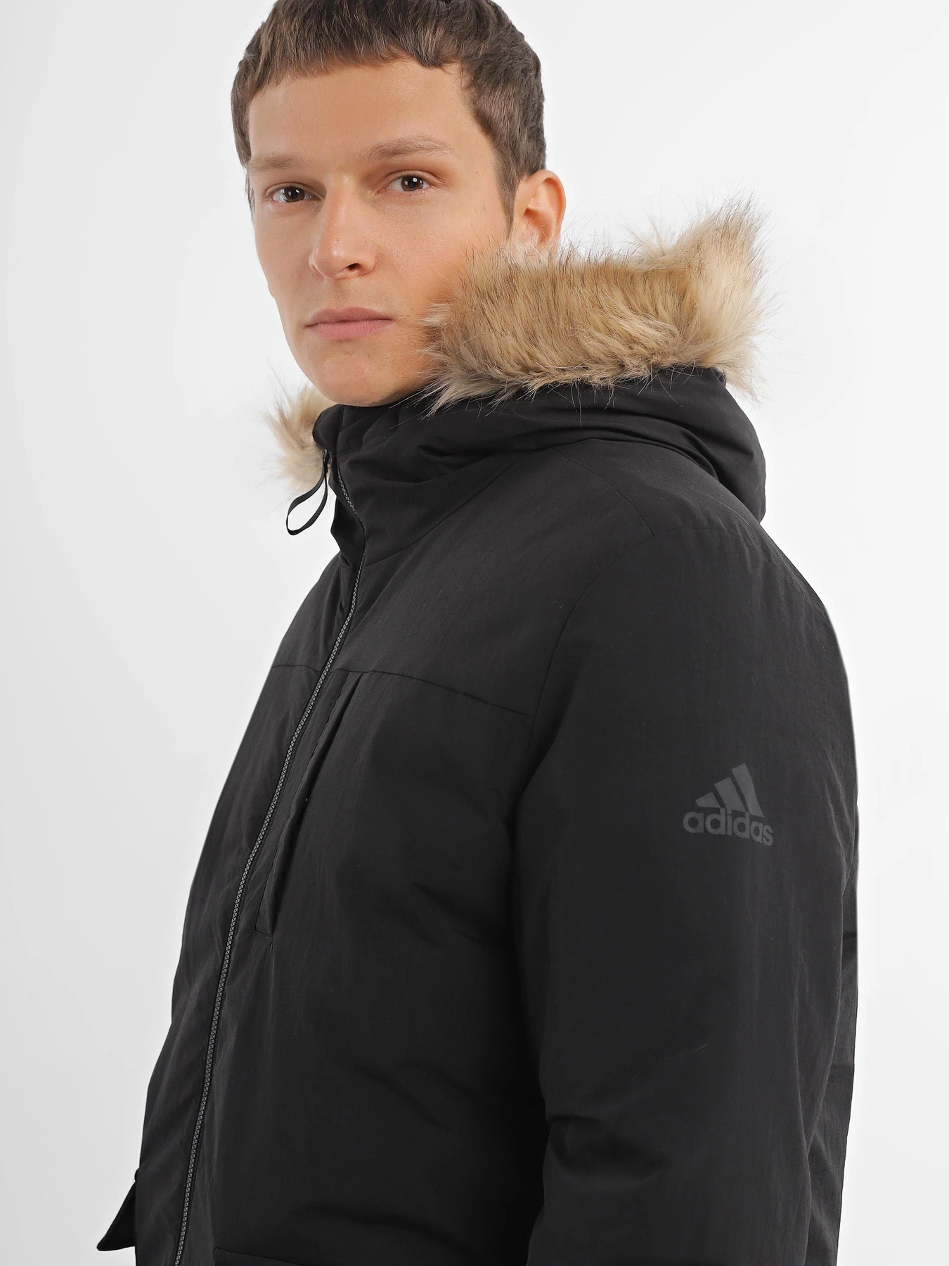 Куртки и дубленки Adidas Sportswear модель IK0553 Фото