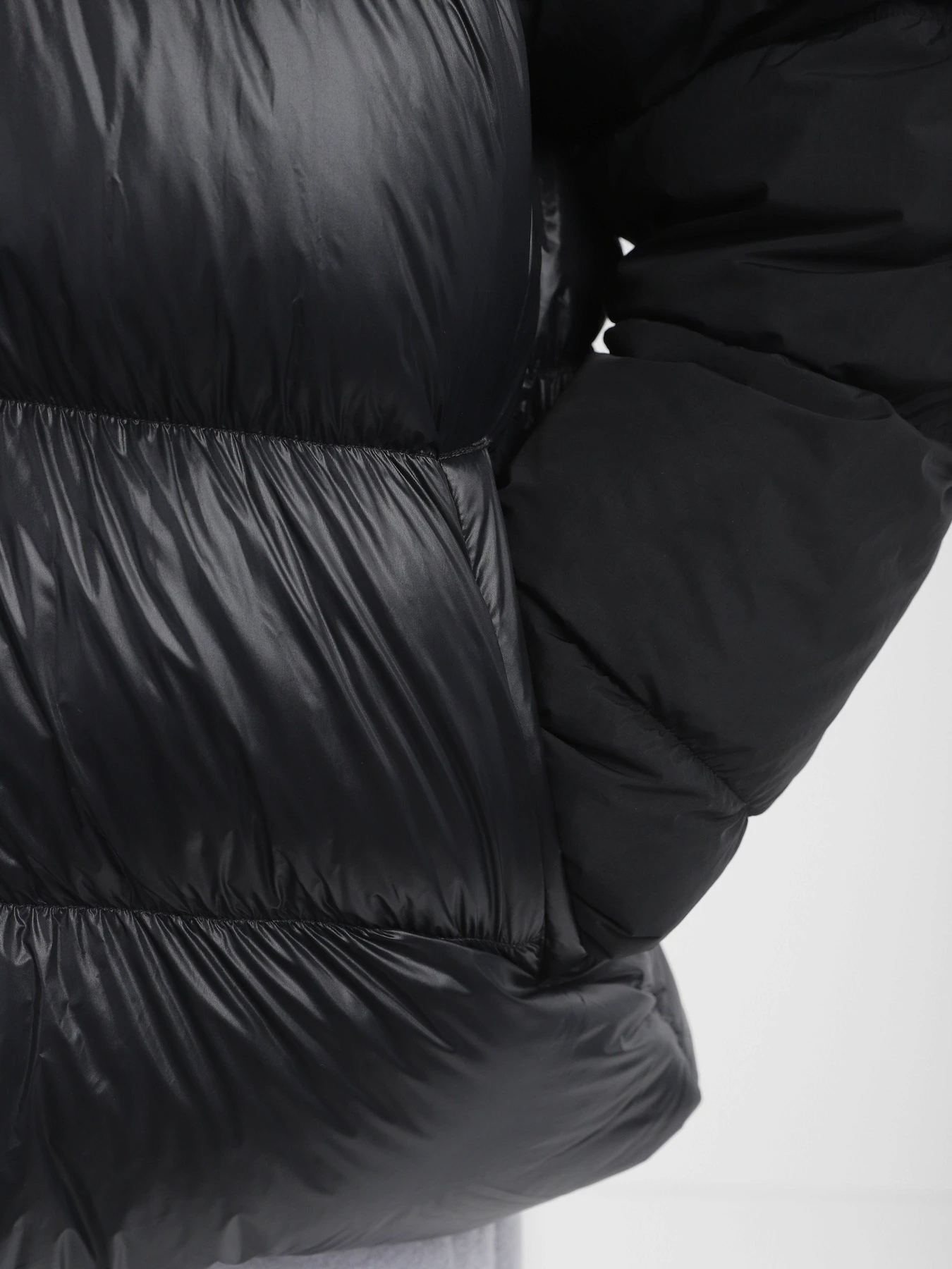 Куртки и дубленки Adidas Adicolor Down Regen Hooded Puffer модель IL2572 Фото