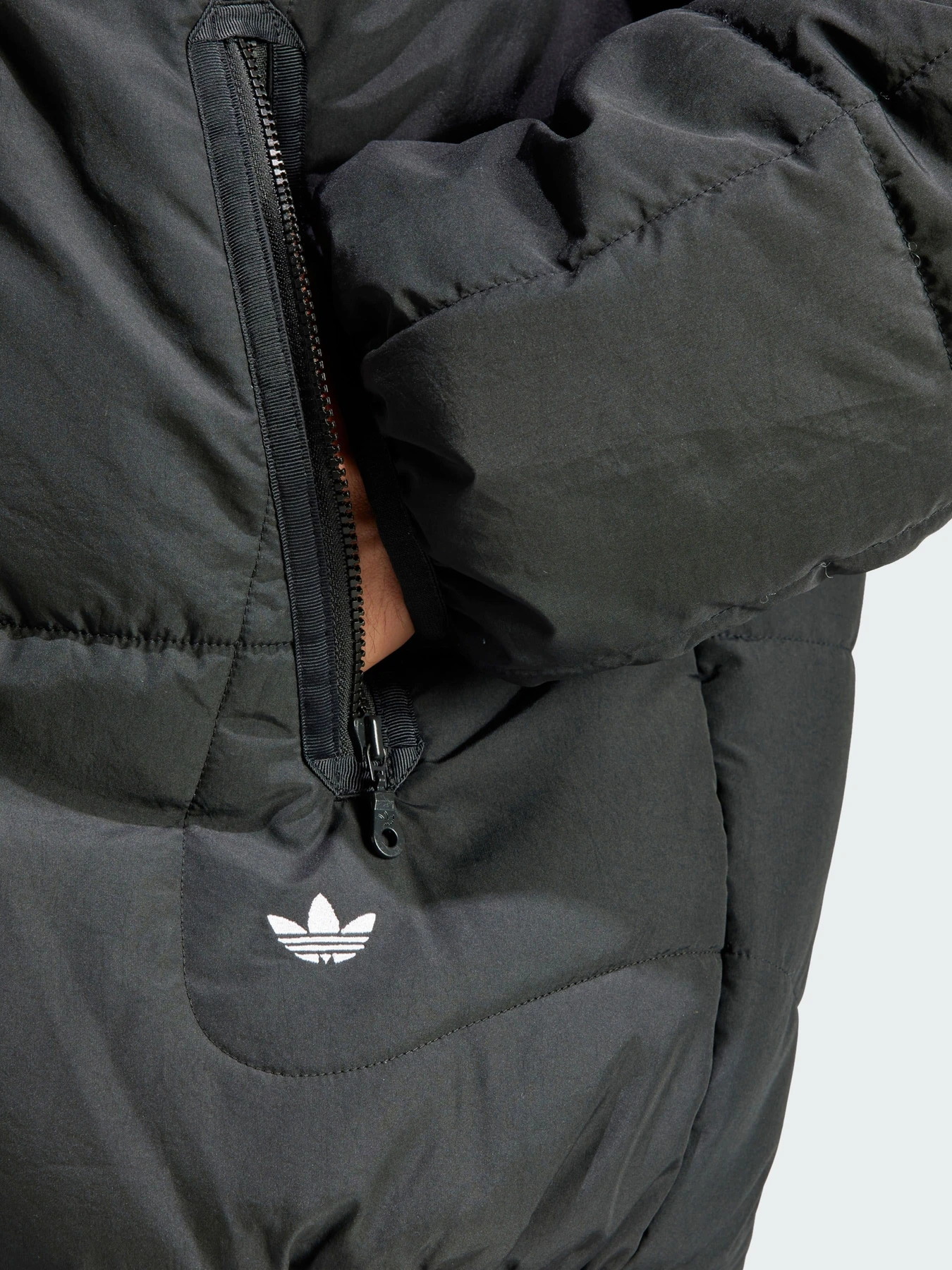 Куртки и дубленки Adidas Adventure Quilted Puffer Originals модель IL2582 Куртки и дубленки Adidas Adventure Quilted Puffer Originals модель IL2582 Фото