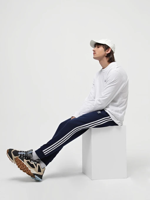 Чоловічі Спортивні штани adidas Classics 3-Stripes фото 2