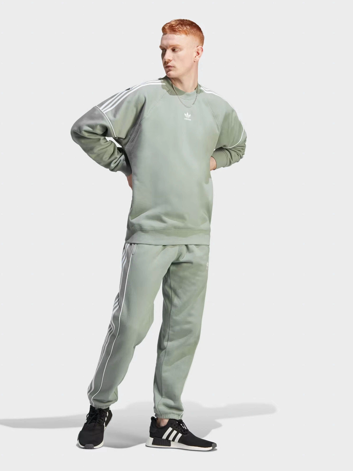 Худі та світшоти Adidas Rekive Crew модель IB8696 Худі та світшоти Adidas Rekive Crew модель IB8696 Фото