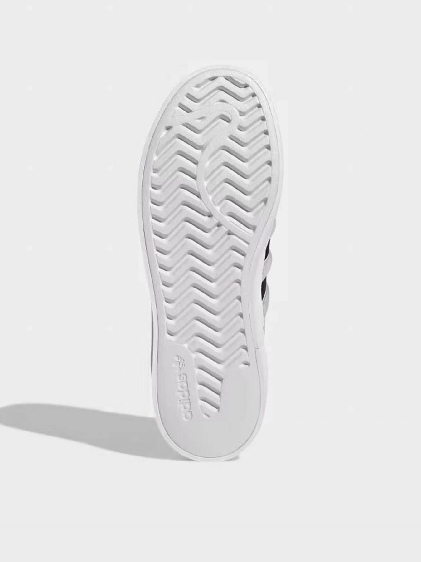 Кеды Adidas Superstar Bonega модель GX1841 Кеды Adidas Superstar Bonega модель GX1841 Фото