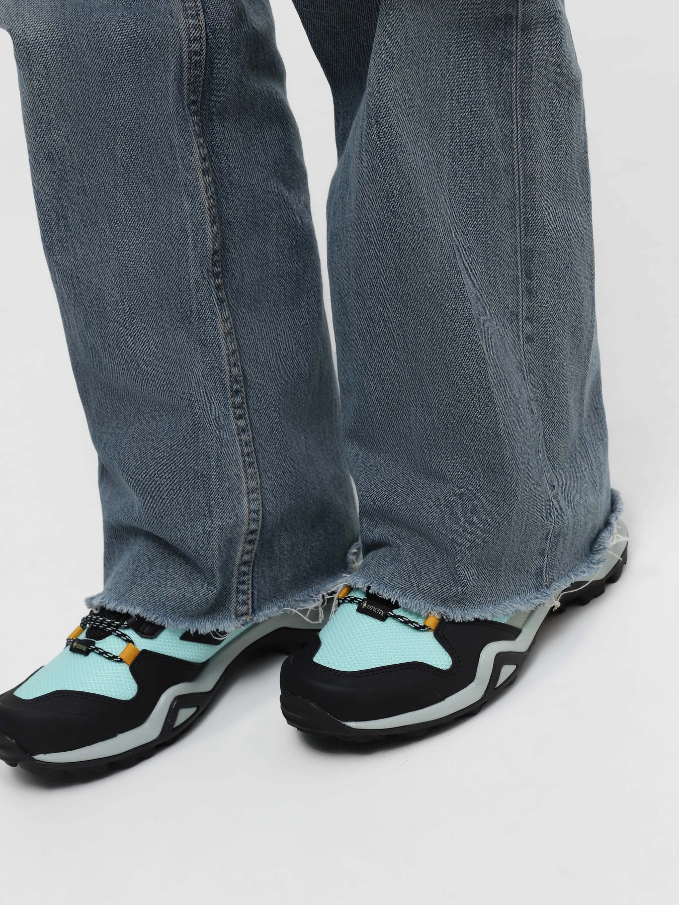 Кроссовки Adidas Terrex AX3 GORE-TEX Hiking модель IF4875 Фото