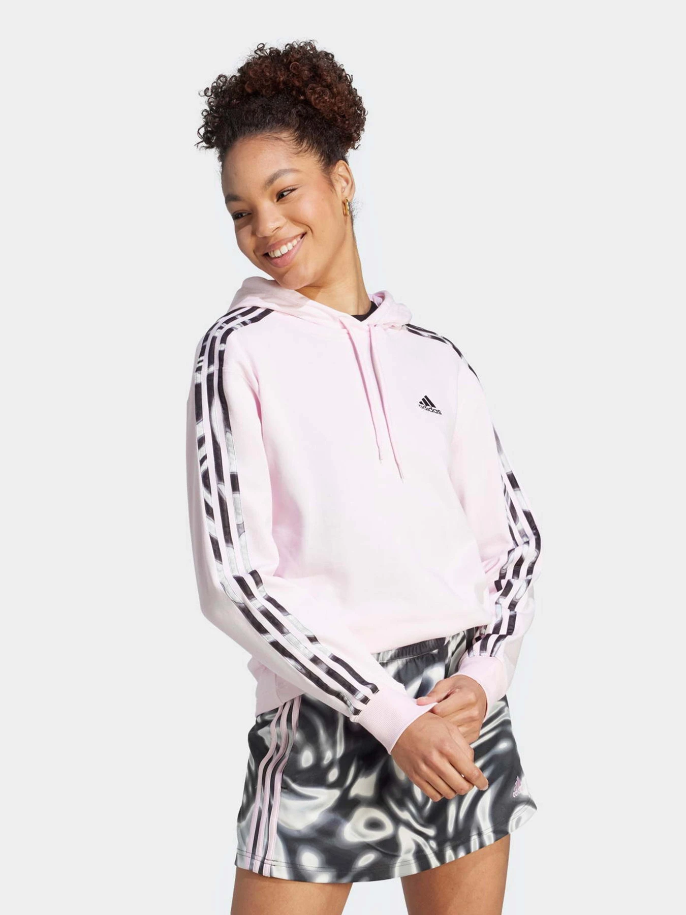 Худі та світшоти Adidas Vibrant Print 3 Stripes модель IL5873 Худі та світшоти Adidas Vibrant Print 3 Stripes модель IL5873 Фото