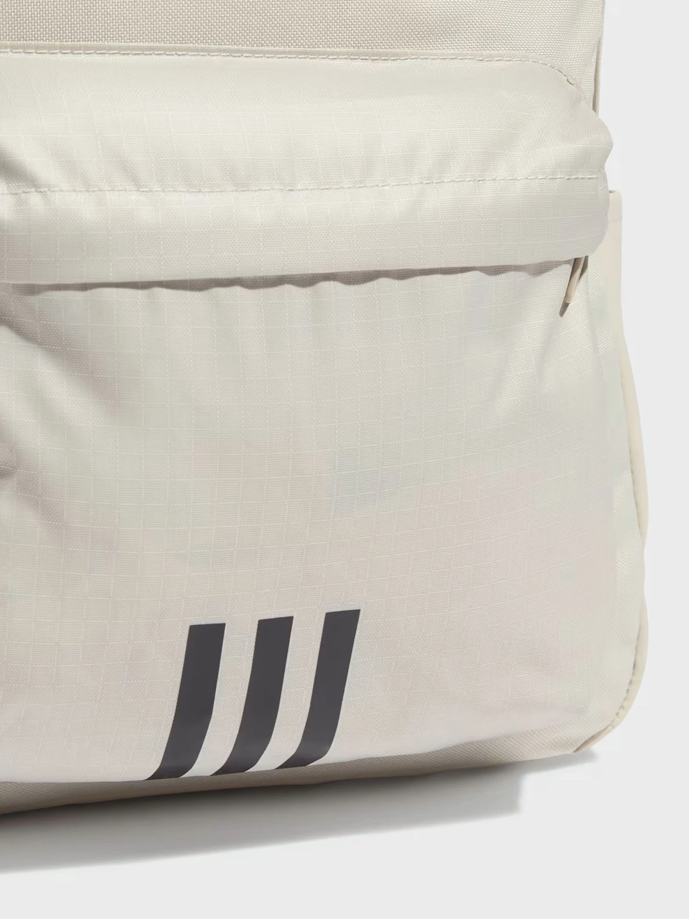 Рюкзаки Adidas CLASSIC BADGE OF SPORT 3-STRIP модель IR9757 Рюкзаки Adidas CLASSIC BADGE OF SPORT 3-STRIP модель IR9757 Фото