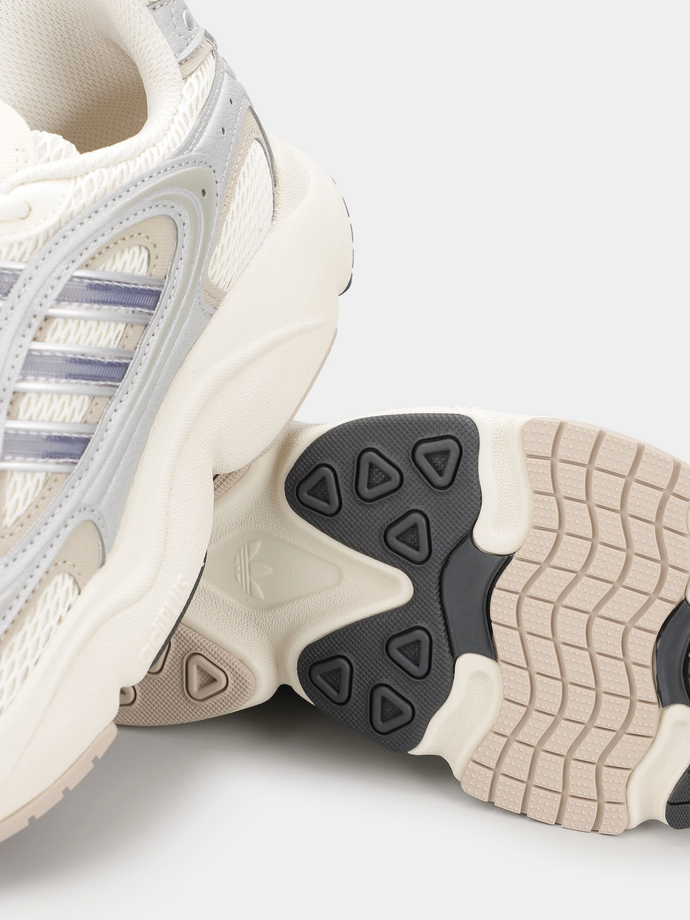 Кроссовки Adidas OZMILLEN модель IE5841 Фото