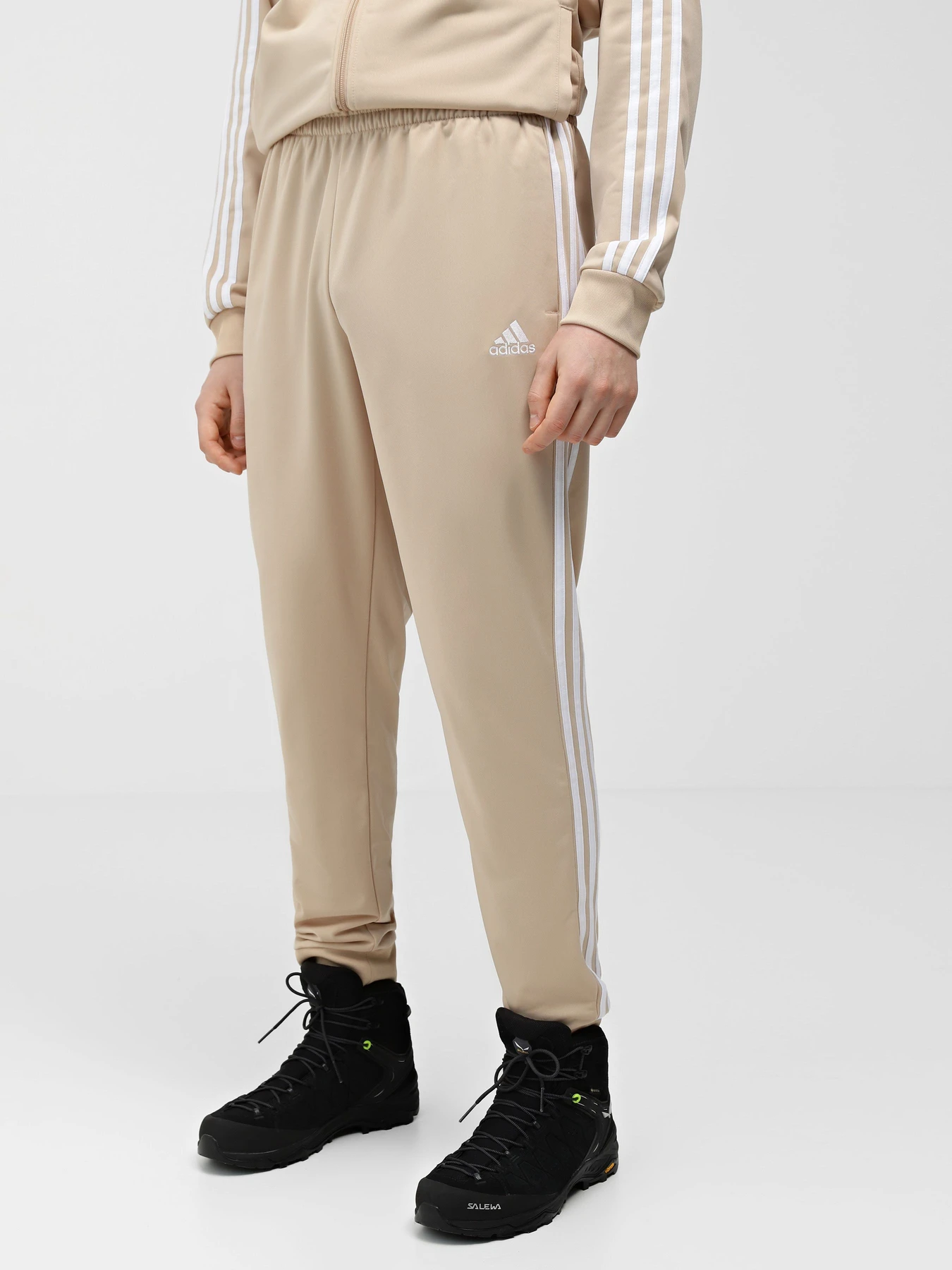 Костюмы Adidas BASIC 3-STRIPES модель IR8204 Костюмы Adidas BASIC 3-STRIPES модель IR8204 Фото