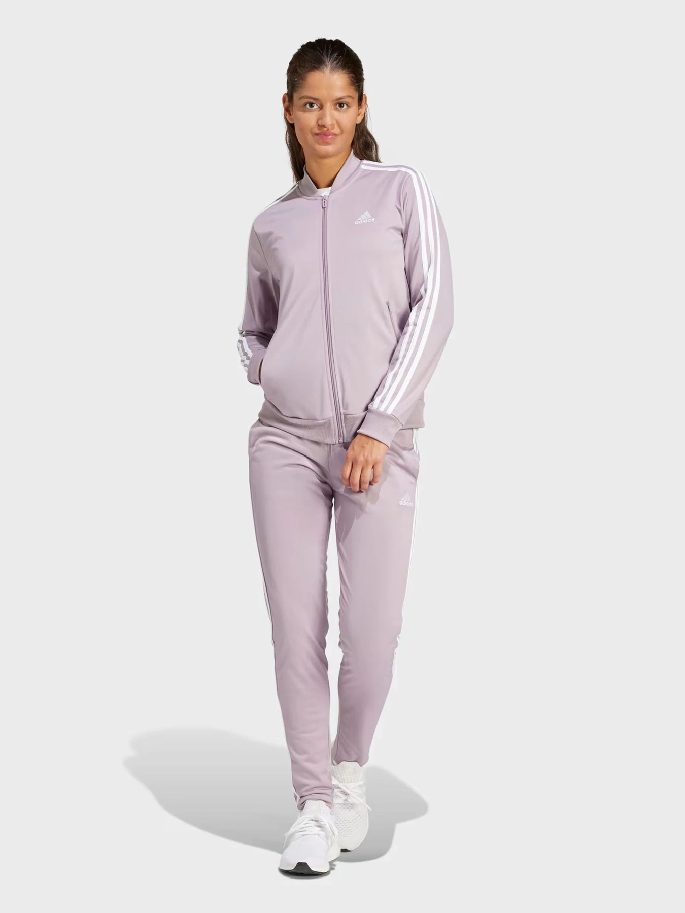 Костюмы Adidas ESSENTIALS 3-STRIPES модель IS0852 Костюмы Adidas ESSENTIALS 3-STRIPES модель IS0852 Фото