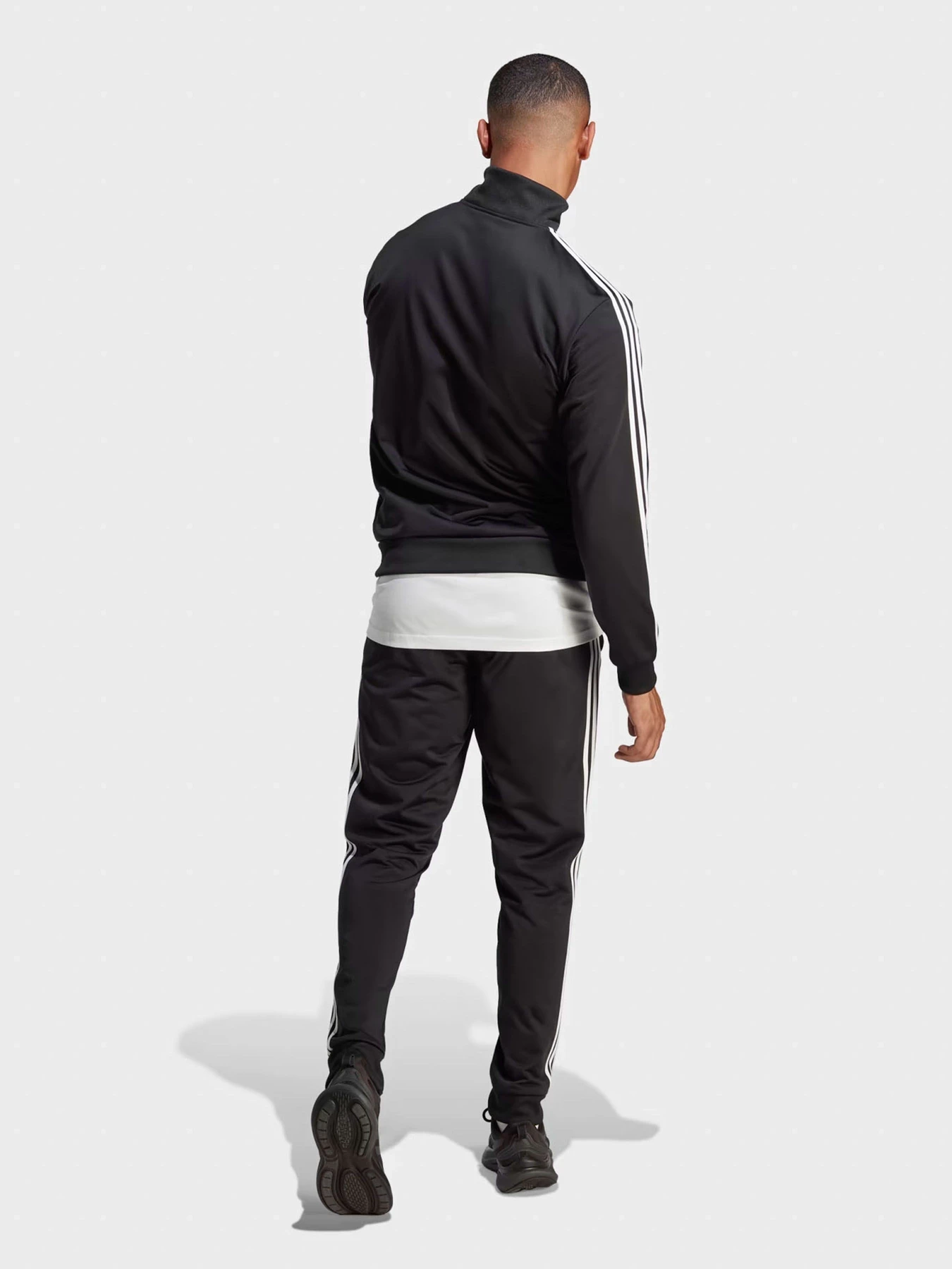 Костюмы Adidas BASIC 3-STRIPES TRICOT модель IC6747 Фото