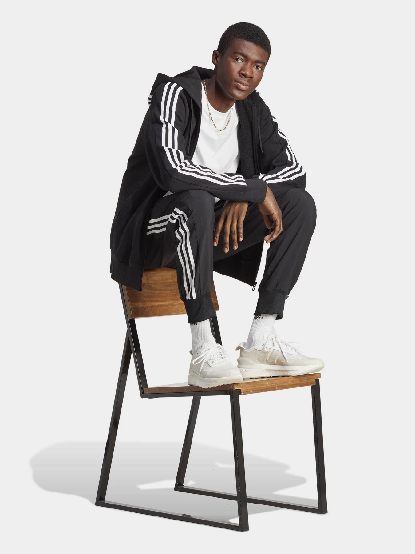 Худи и свитшоты Adidas ESSENTIALS FRENCH TERRY 3-STRI модель IC0433 Фото