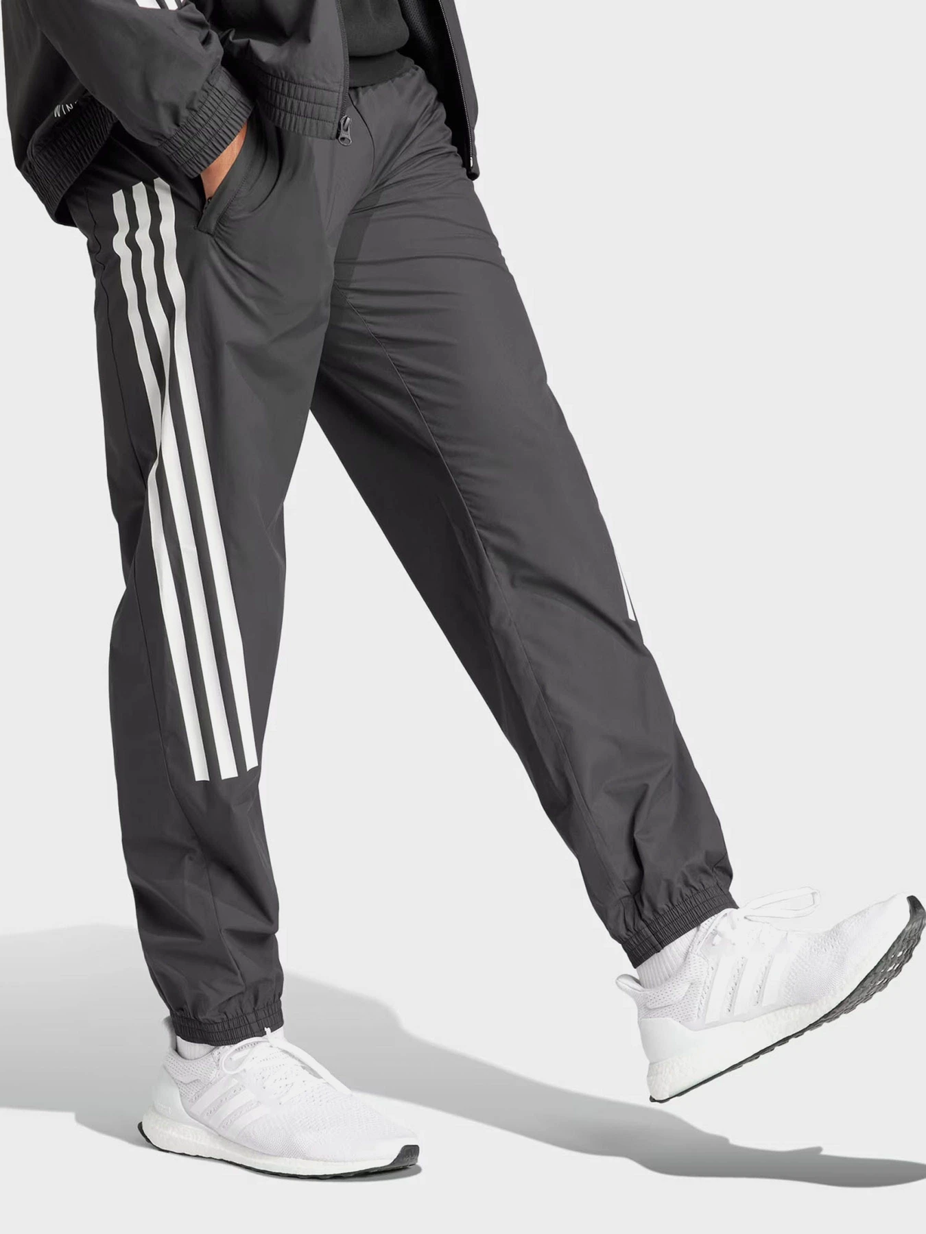 Брюки Adidas FUTURE ICONS 3-STRIPES WOVEN модель IN3318 Фото