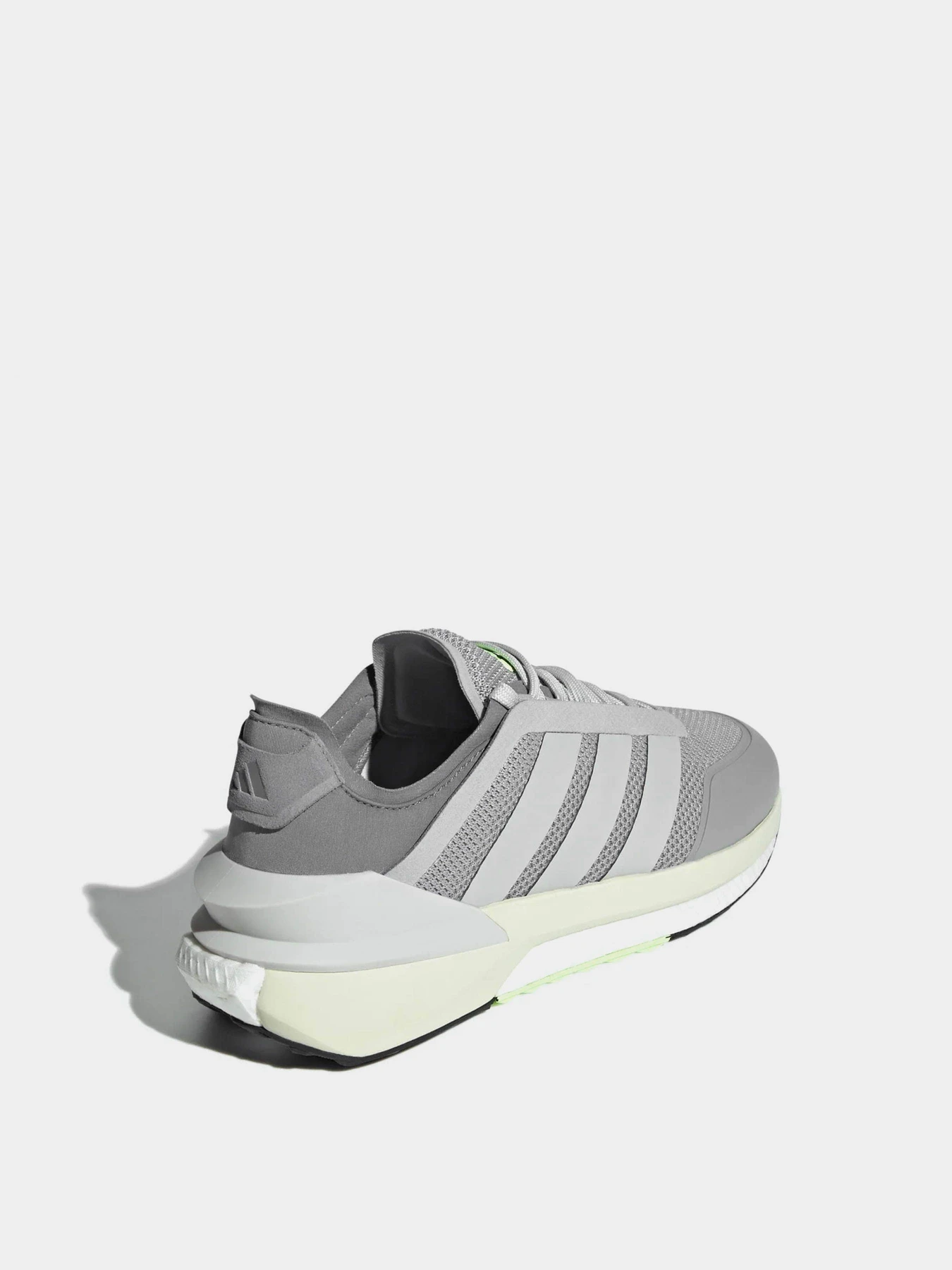 Кросівки Adidas AVRYN модель IE2640 Фото
