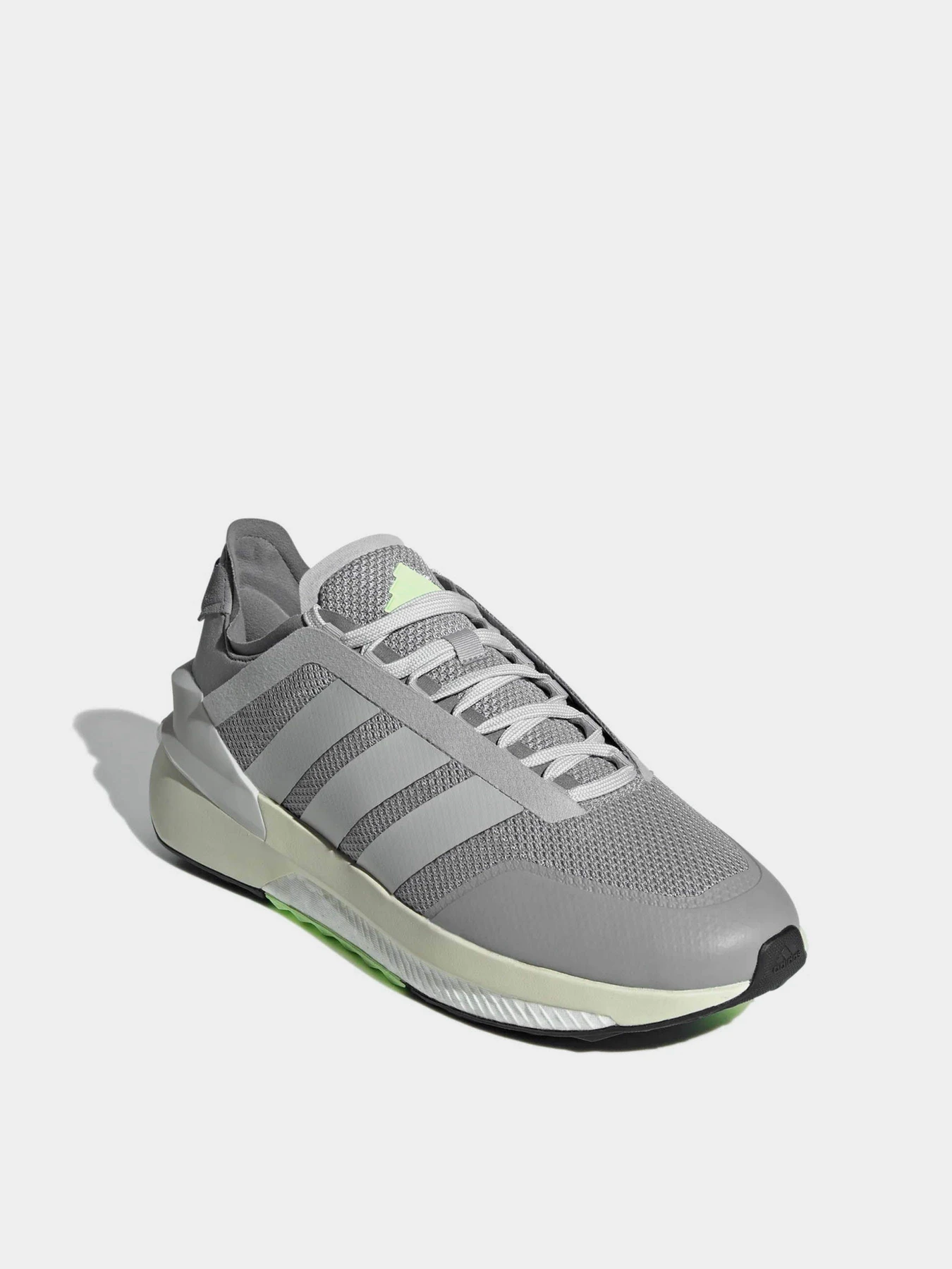 Кросівки Adidas AVRYN модель IE2640 Фото