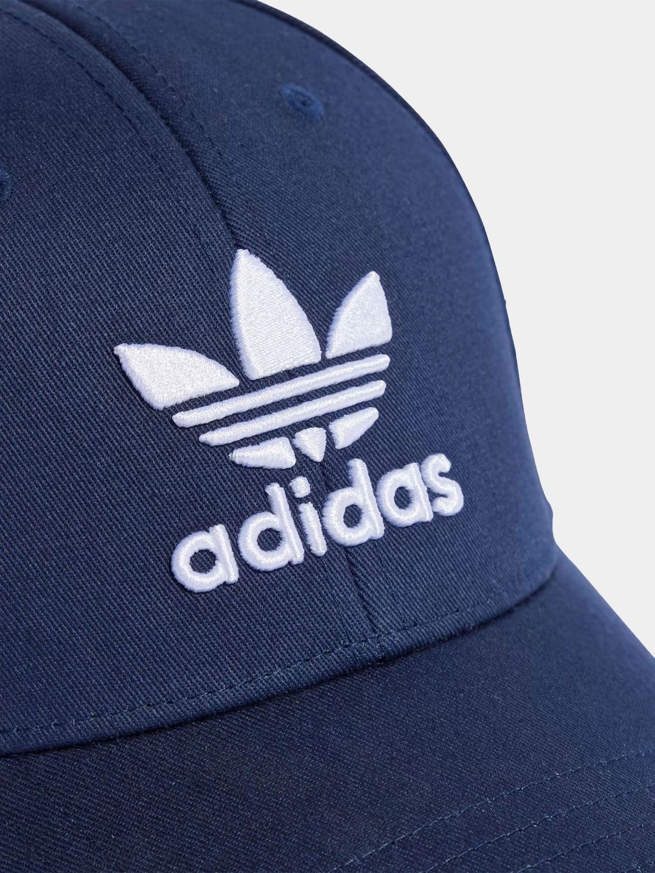 Шапки та кепки Adidas BASEB CLASS TRE модель IL4843 Шапки та кепки Adidas BASEB CLASS TRE модель IL4843 Фото
