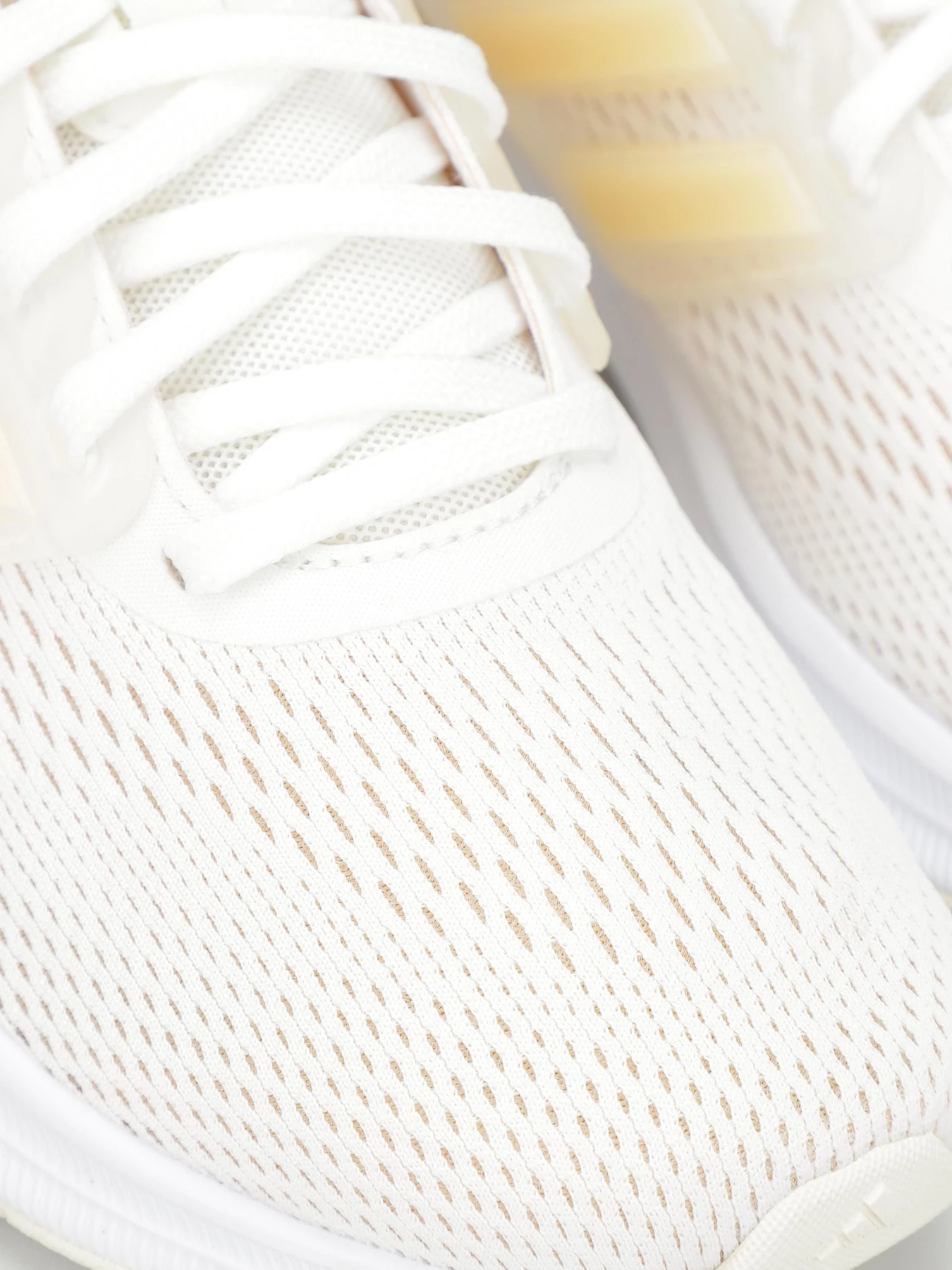 Кроссовки Adidas ULTRABOUNCE модель IE0725 Фото