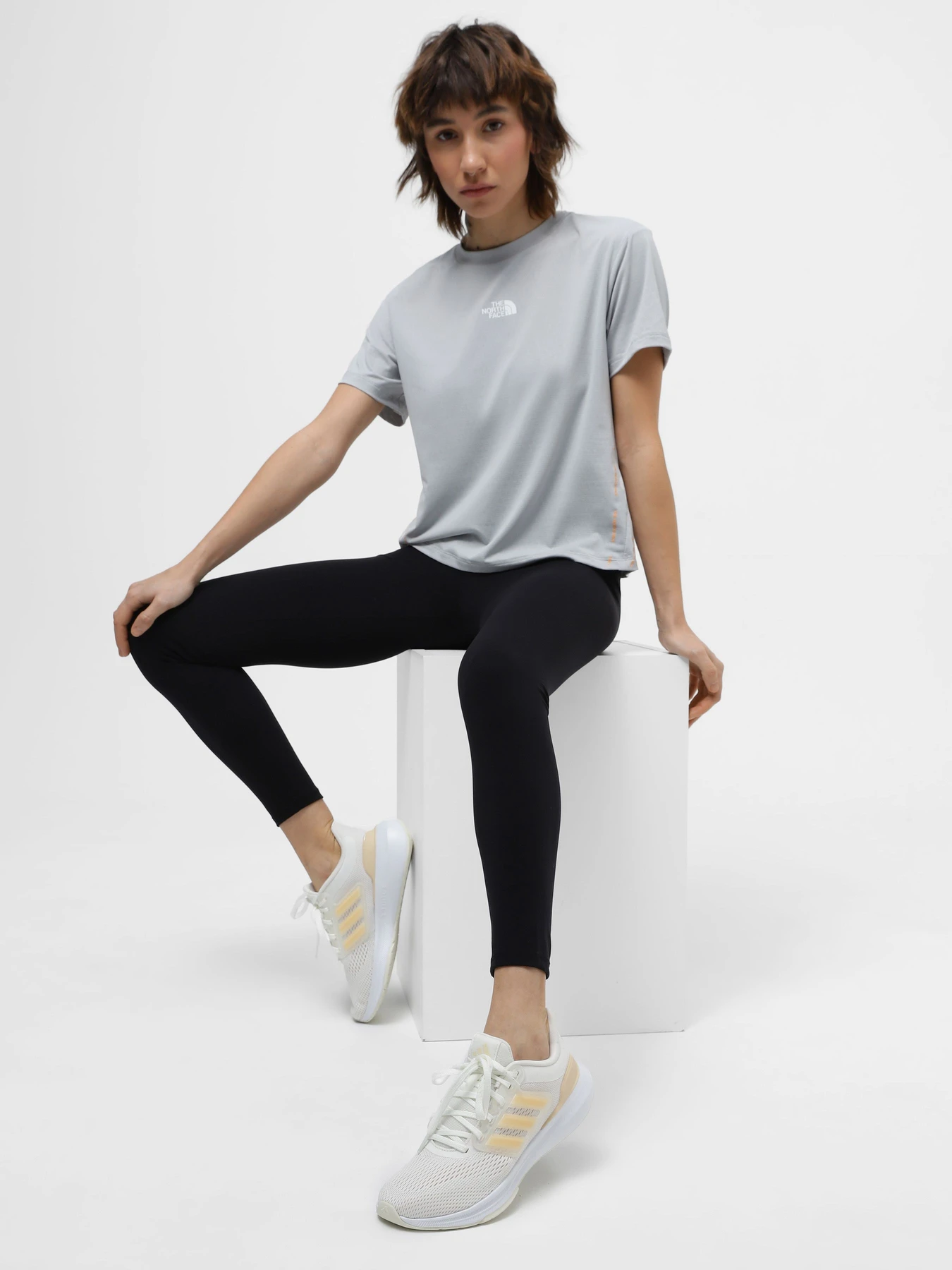 Кроссовки Adidas ULTRABOUNCE модель IE0725 Фото