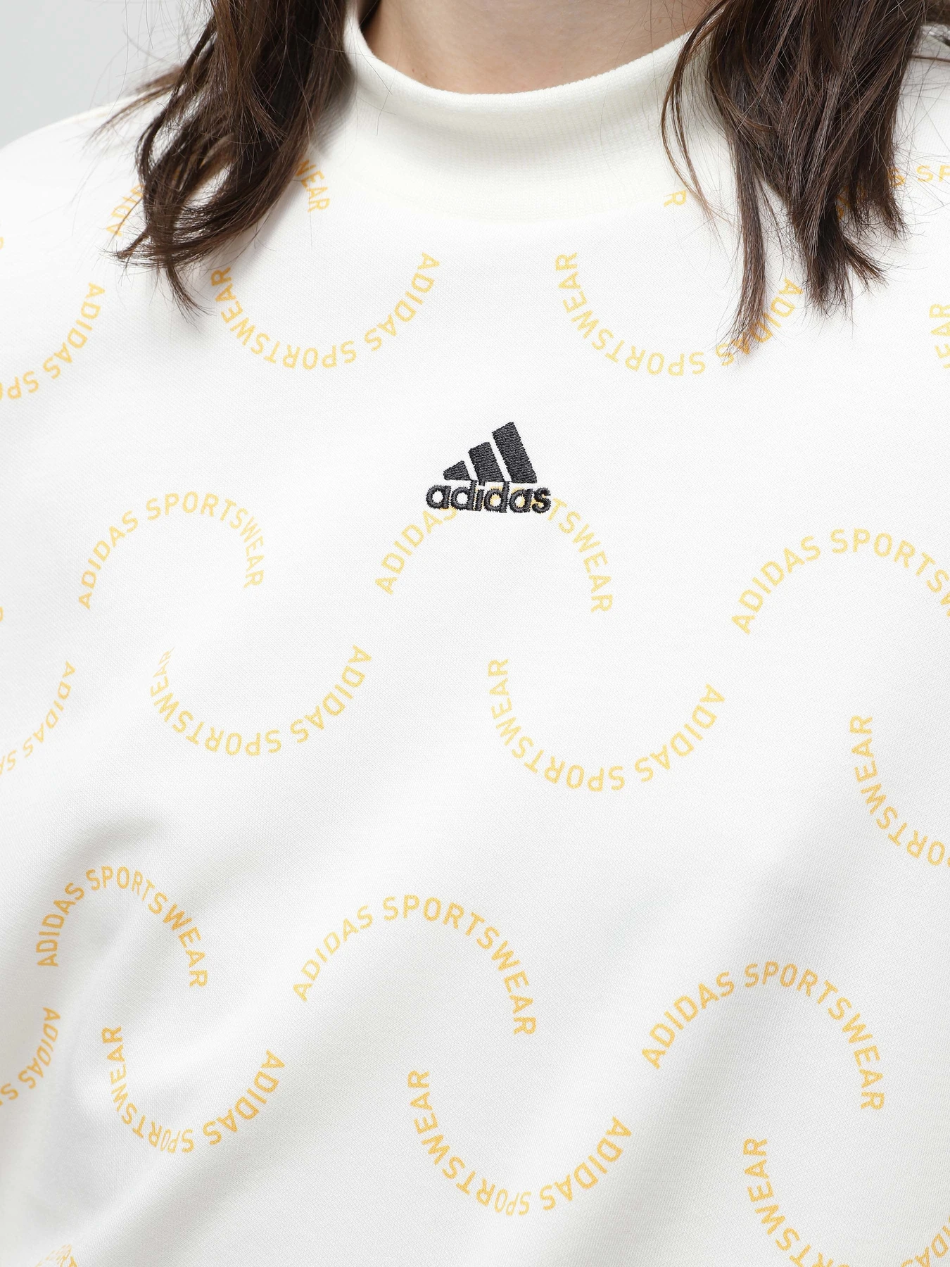 Худи и свитшоты Adidas RES модель IN7334 Худи и свитшоты Adidas RES модель IN7334 Фото