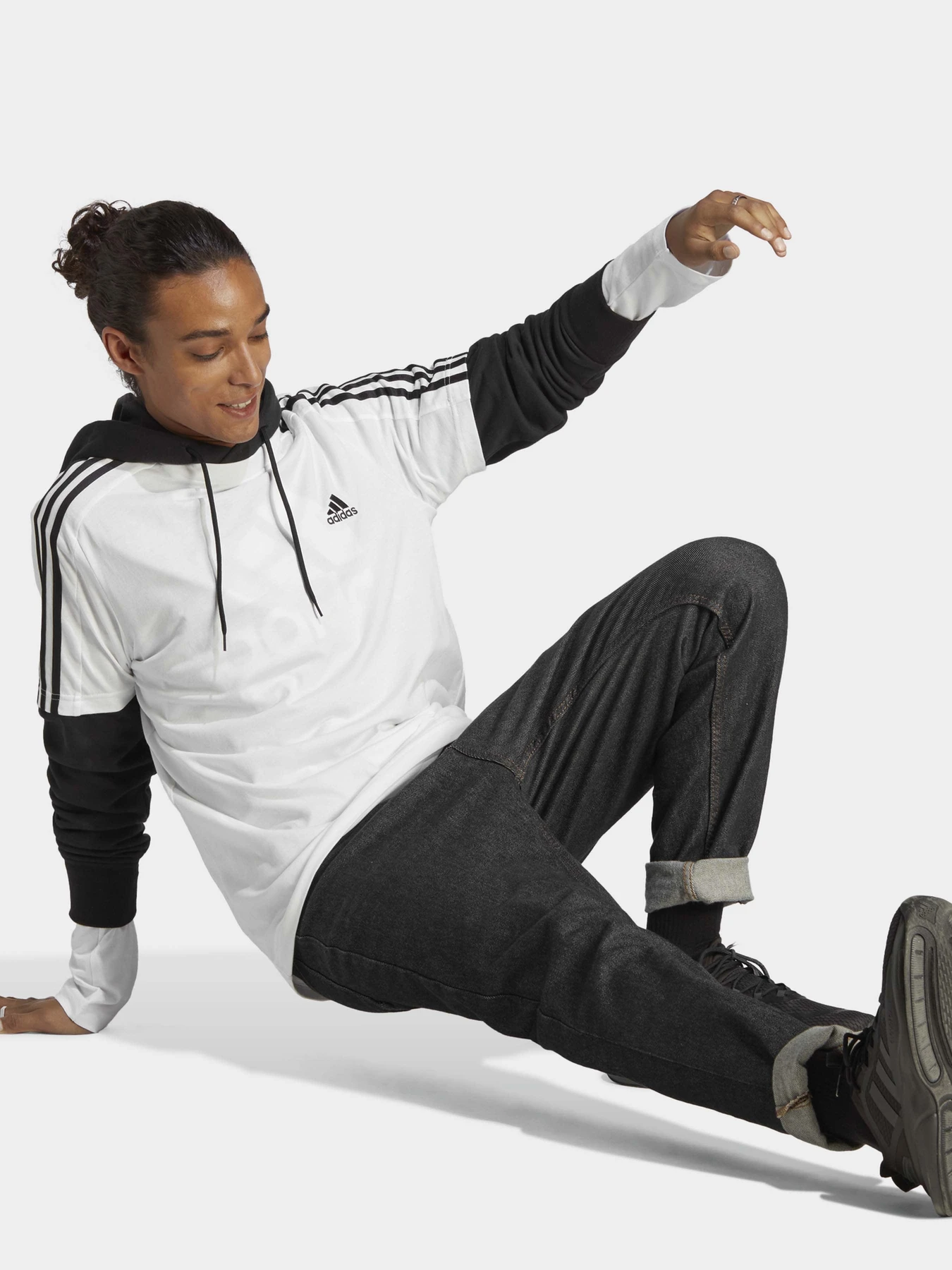 Футболки и поло Adidas ESSENTIALS SINGLE JERSEY 3-STR модель IC9336 Футболки и поло Adidas ESSENTIALS SINGLE JERSEY 3-STR модель IC9336 Фото