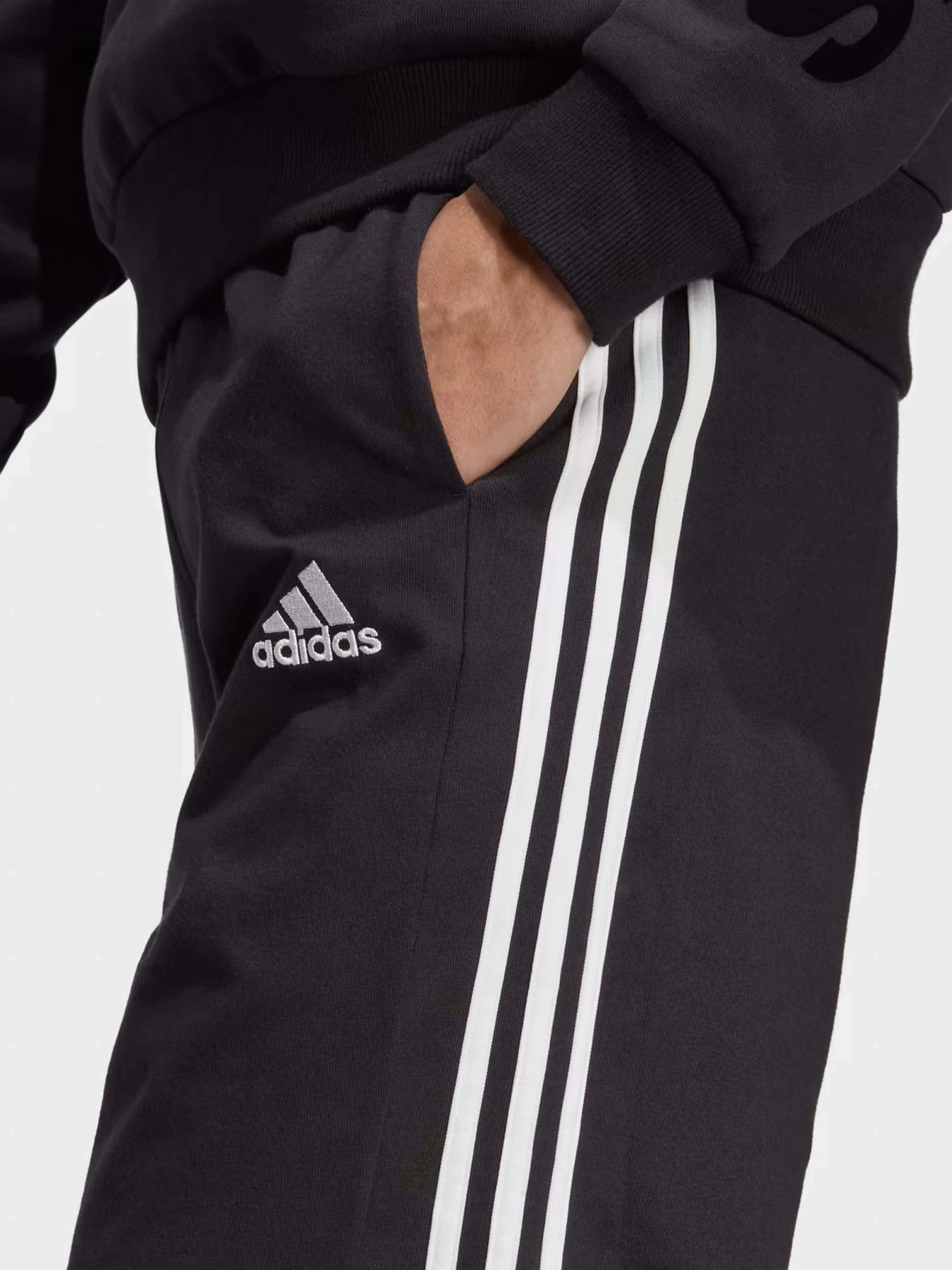 Шорты Adidas ESSENTIALS 3-STRIPES модель IC9382 Фото