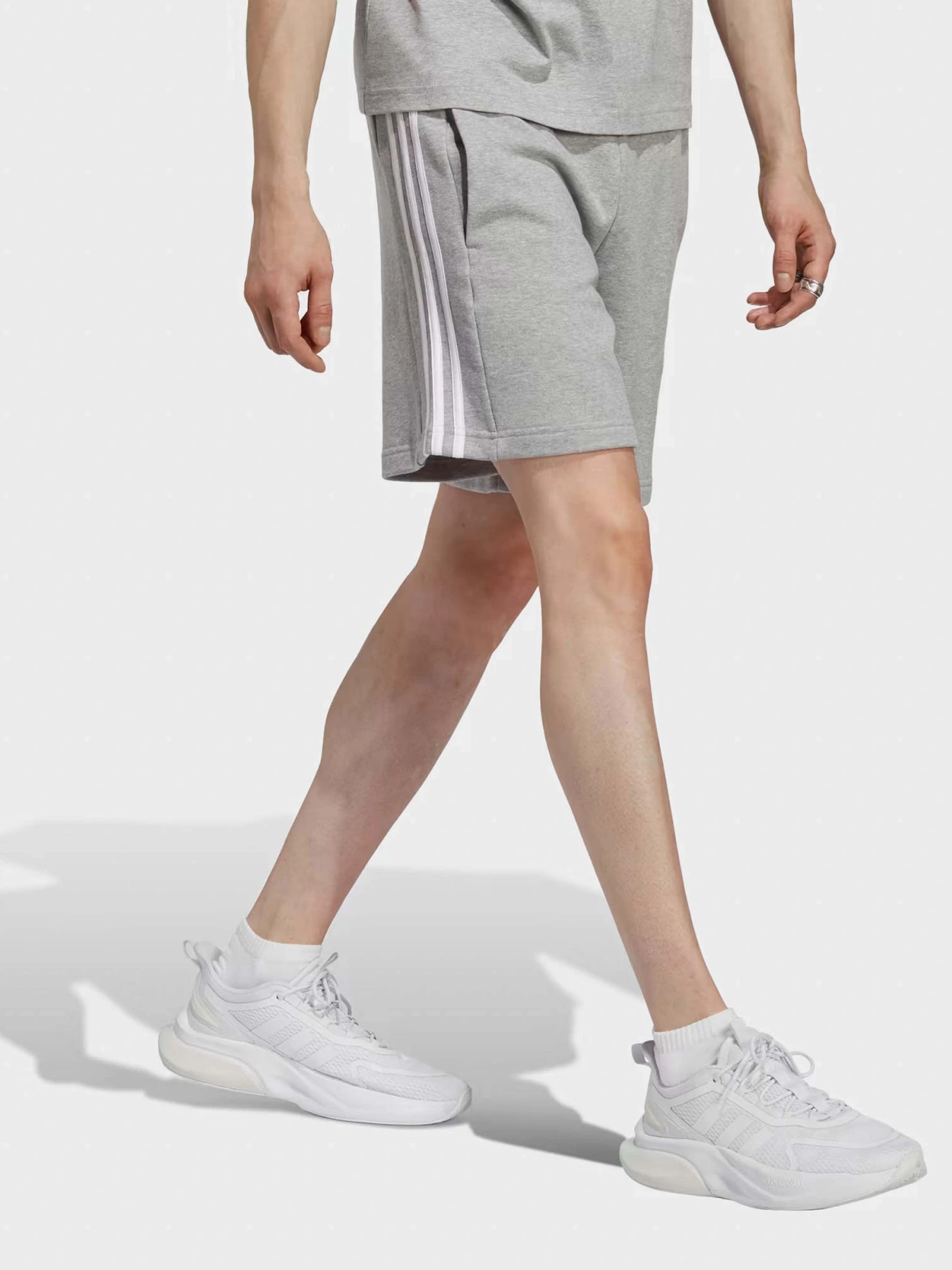 Шорты Adidas ESSENTIALS 3-STRIPES модель IC9437 Шорты Adidas ESSENTIALS 3-STRIPES модель IC9437 Фото
