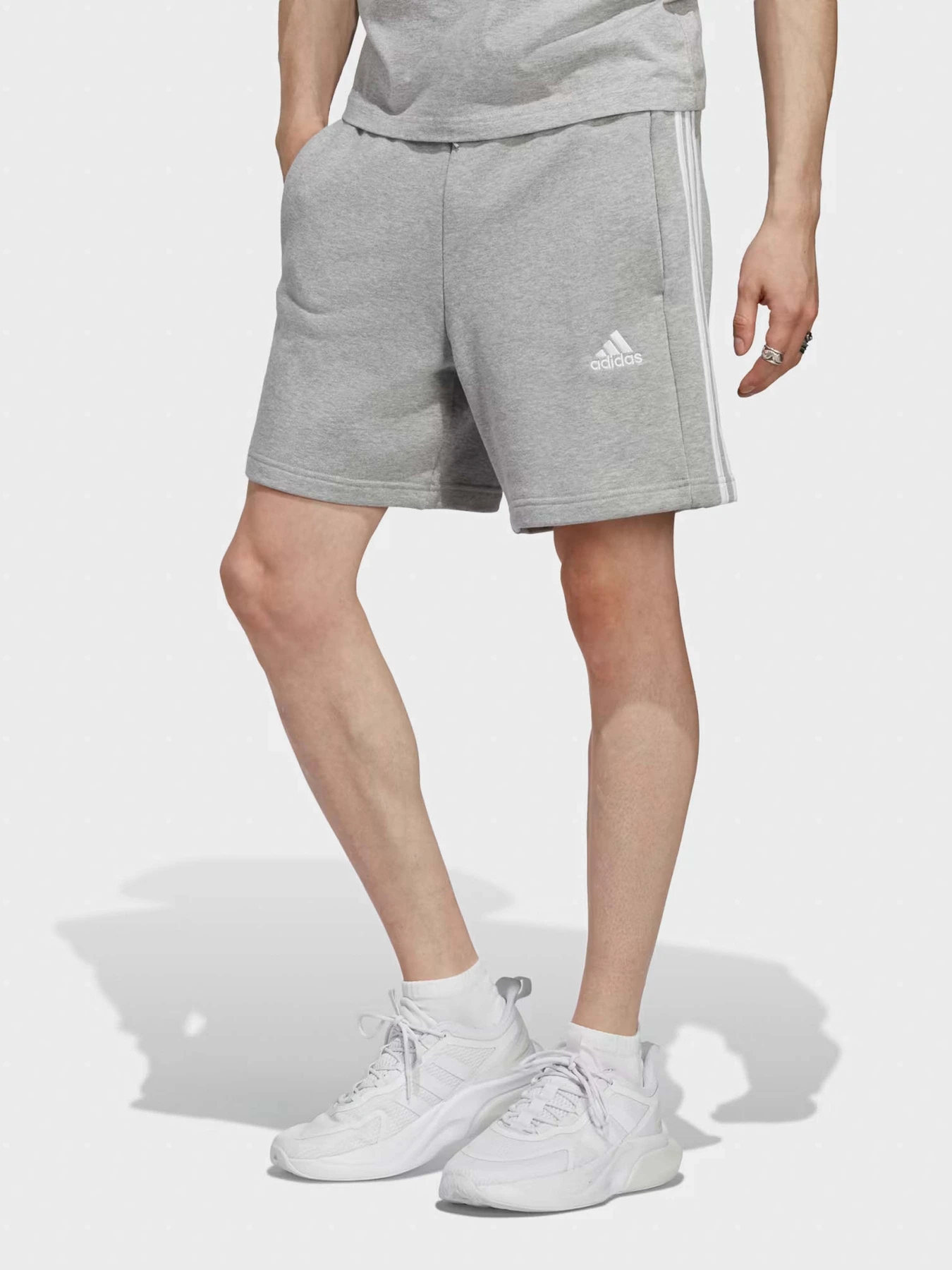 Шорты Adidas ESSENTIALS 3-STRIPES модель IC9437 Шорты Adidas ESSENTIALS 3-STRIPES модель IC9437 Фото